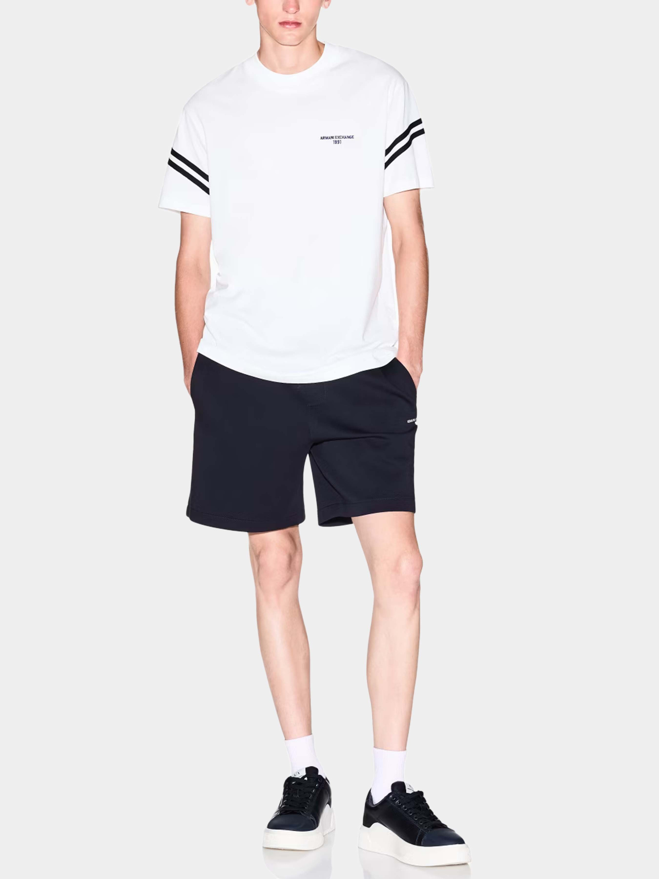 Футболки и поло Armani Exchange модель XM001081-AF12308-U0009 Фото