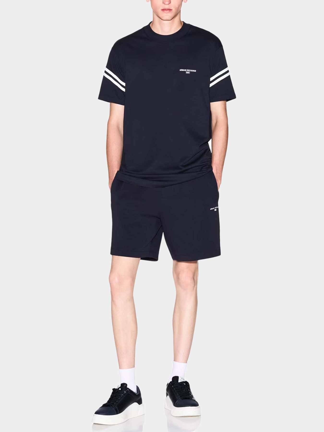 Футболки и поло Armani Exchange модель XM001081-AF12308-UB101 Фото