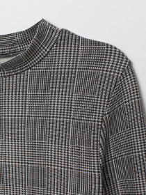 Платье мини H&M модель 7509618log_Черно-белый Фото