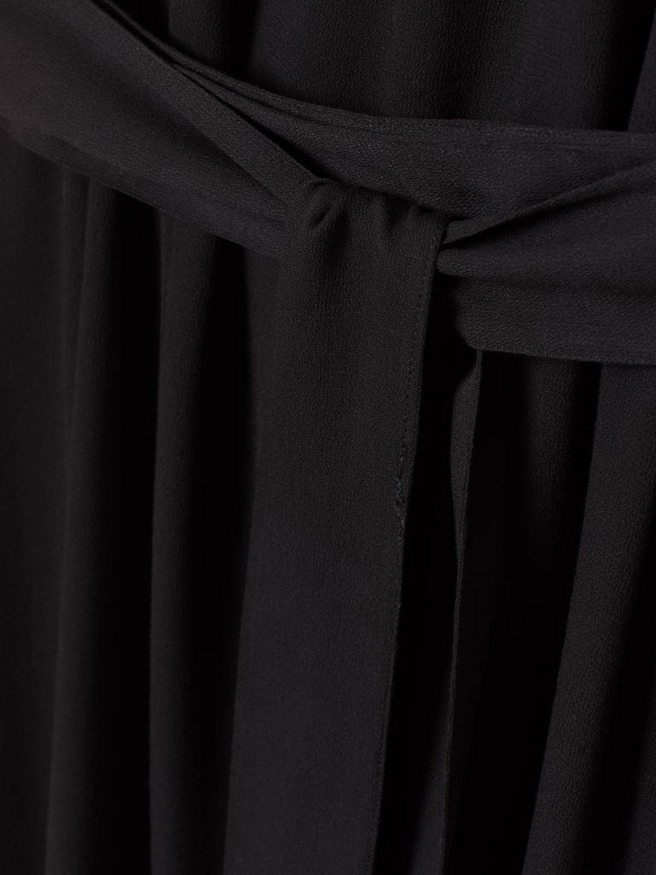 Платье мини H&M модель 7602140abr_Черный Платье мини H&M модель 7602140abr_Черный Фото