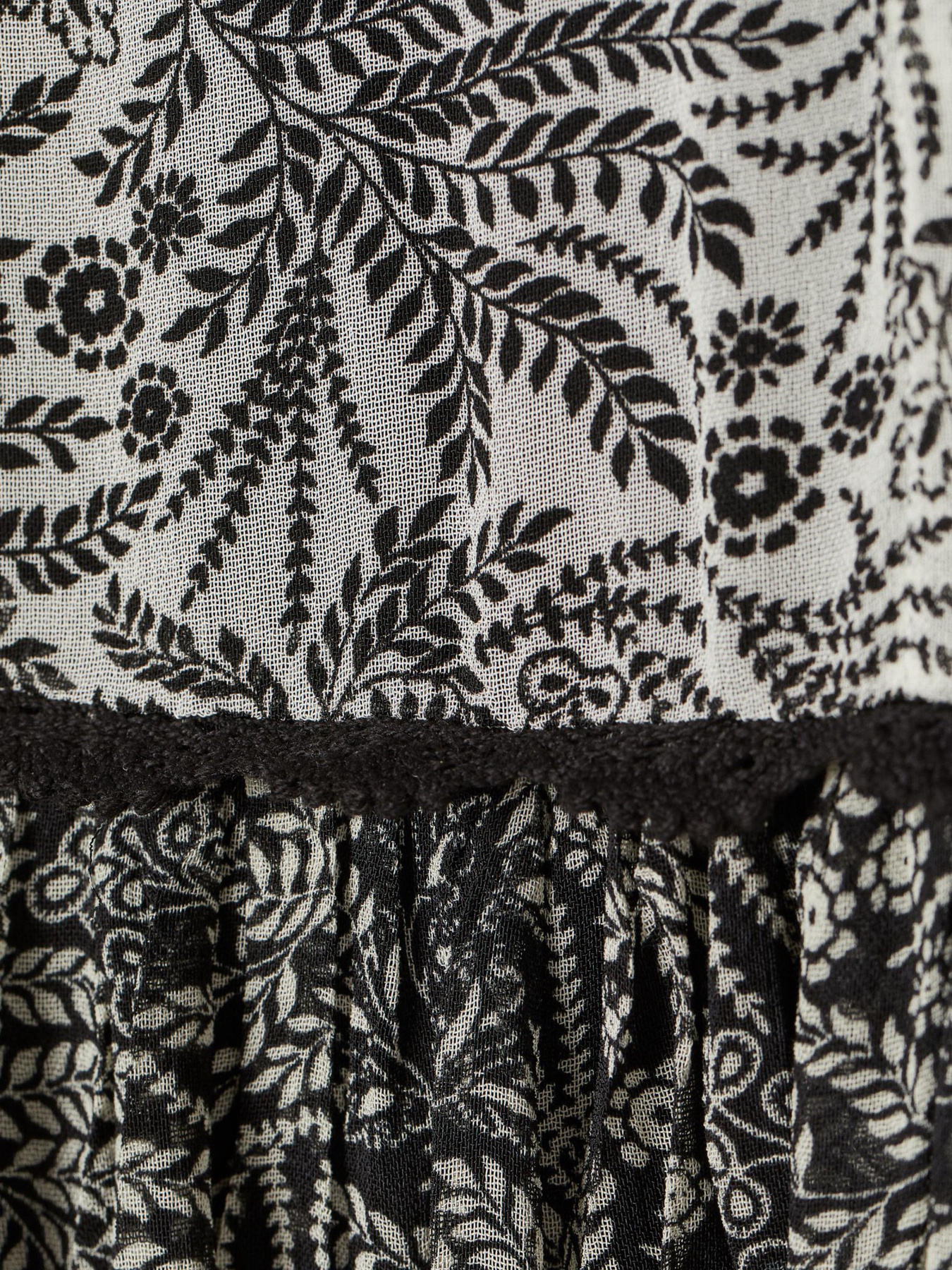 Сукня максі H&M модель 7842740sm_черно-белый цветы Фото