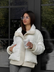 Демисезонная куртка D&V couture модель DV-0010-MILK Фото