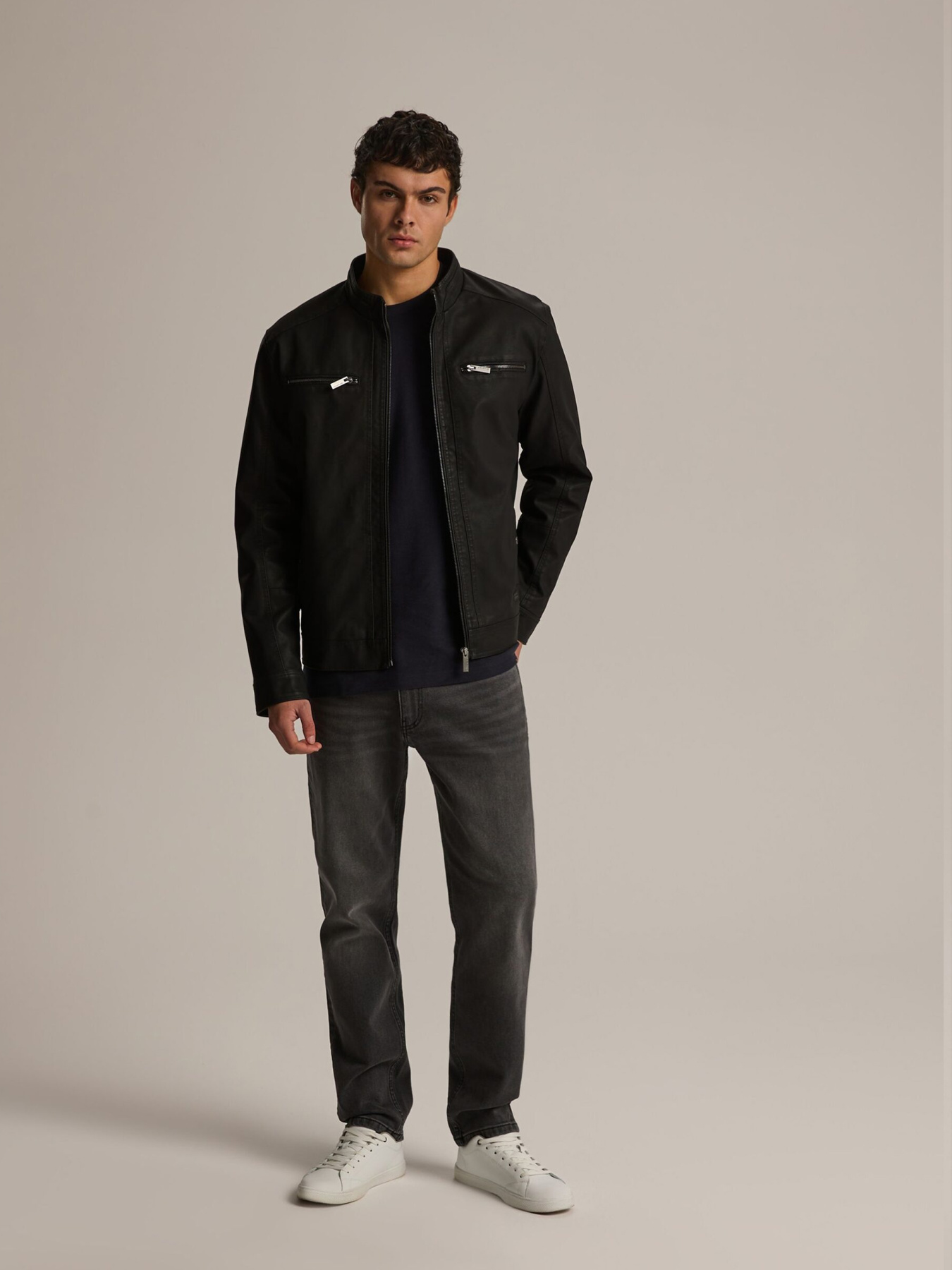 Завужені джинси DIVERSE Bennet 254 модель 10047572 Фото