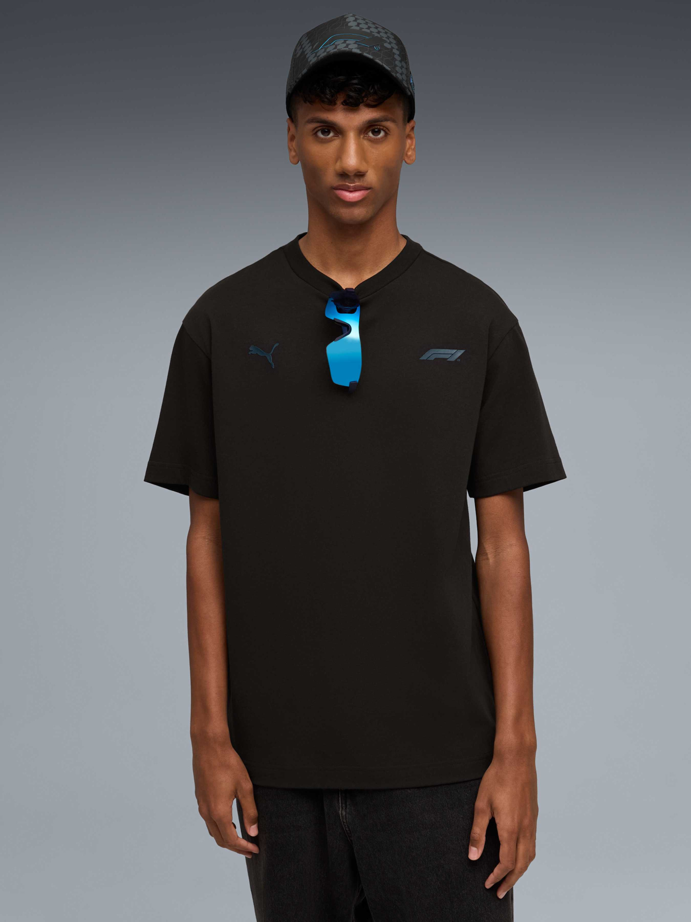 Футболка PUMA F1 Ur Graphic Tee модель 633092 Фото