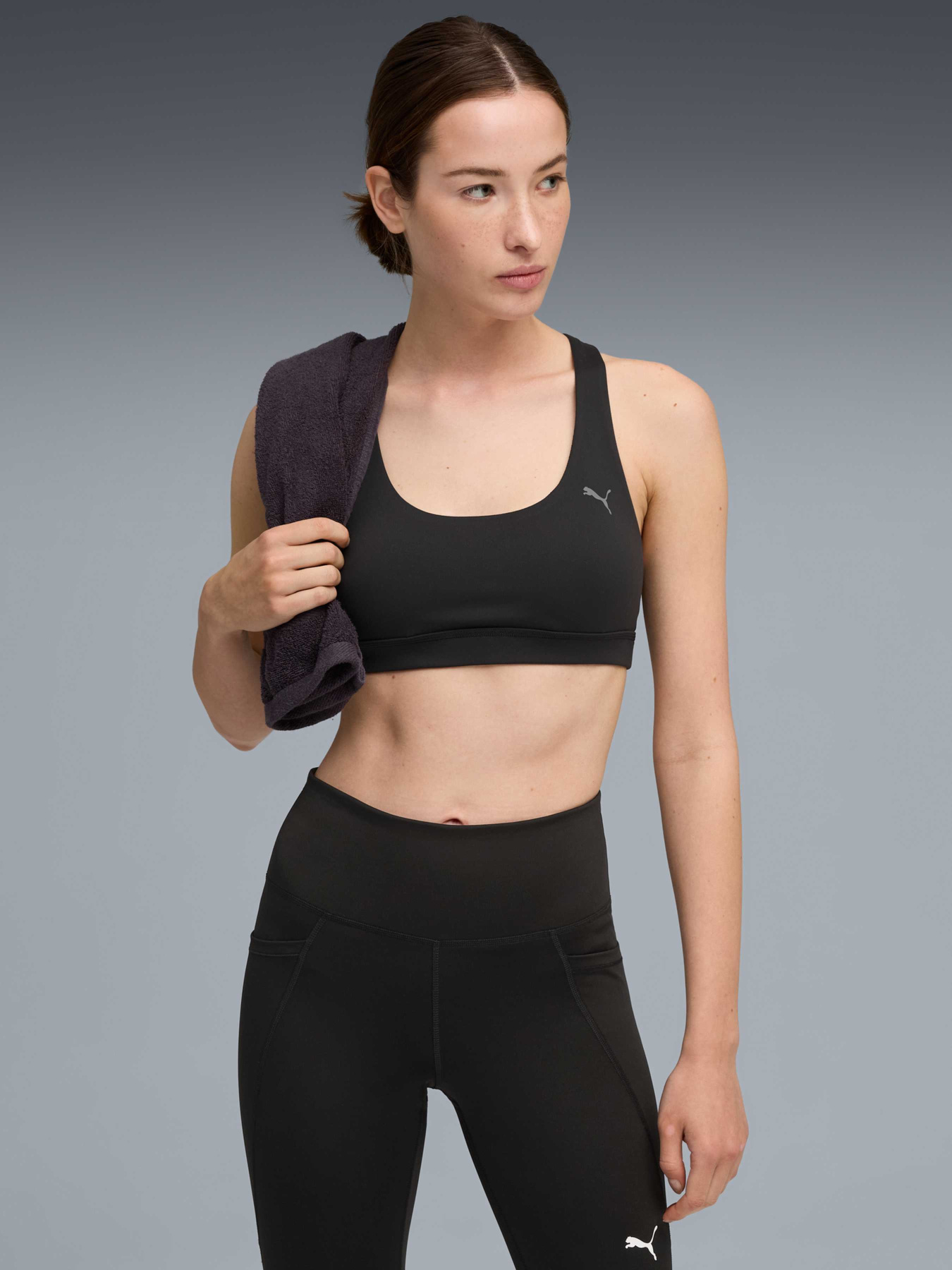 Спортивный топ PUMA Cloudspun Bra - Mid модель 527462 Фото