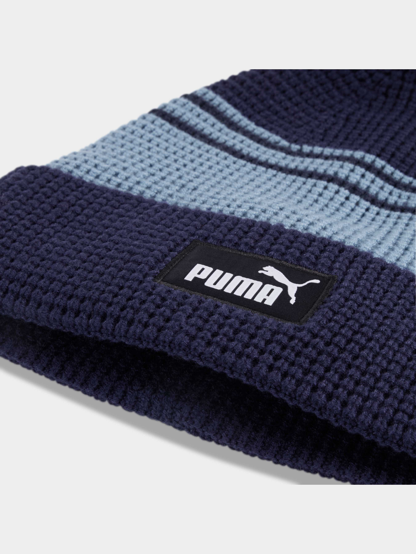 Шапка PUMA Ess Mid Crown Pom Beanie модель 026550 Фото