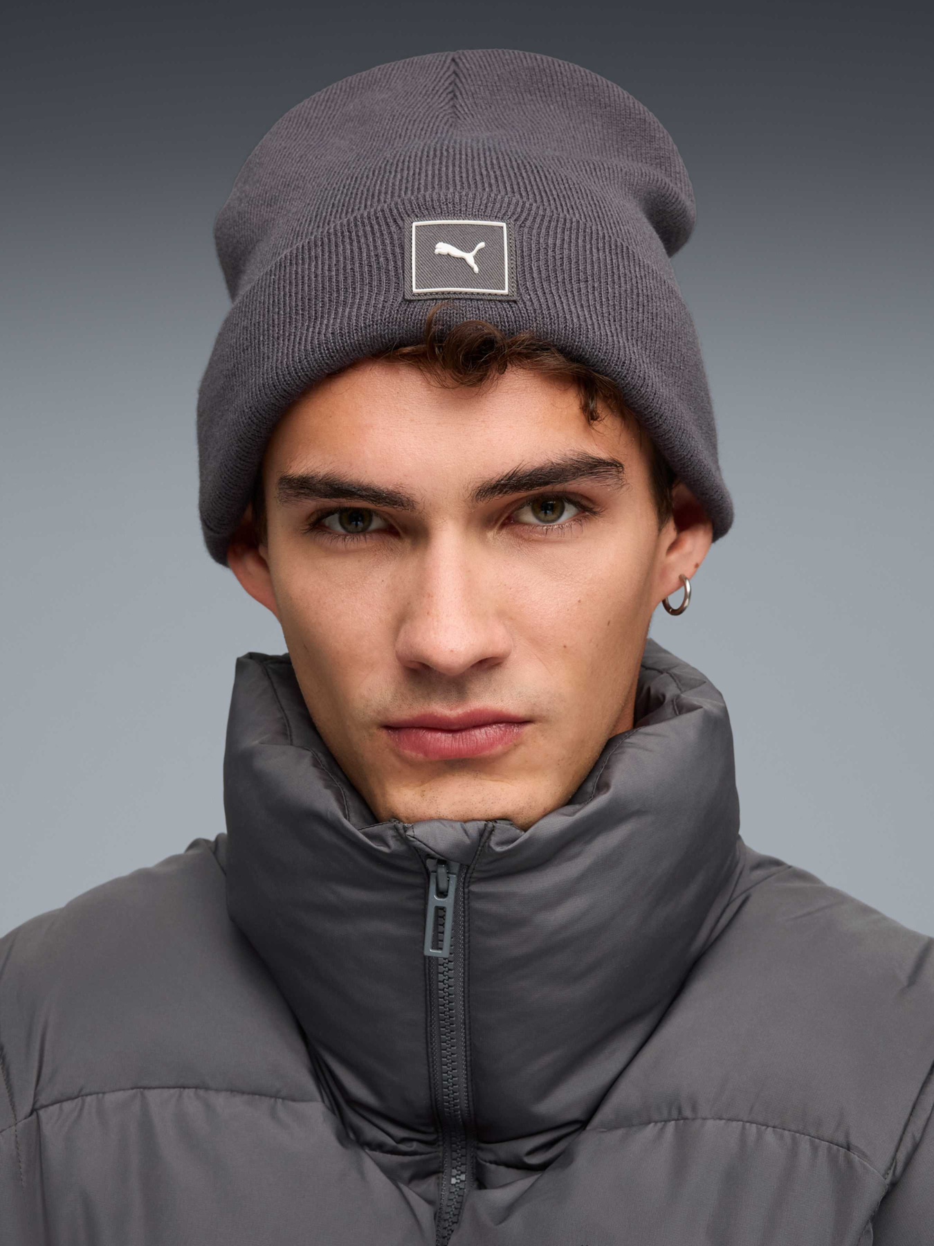 Шапка PUMA Wardrobeess Highcrown Beanie модель 026409 Шапка PUMA Wardrobeess Highcrown Beanie модель 026409 Фото