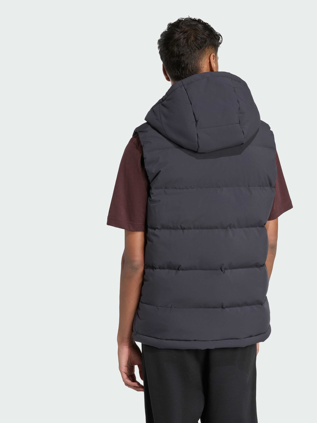 Утепленный жилет Adidas модель JN2118 Утепленный жилет Adidas модель JN2118 Фото