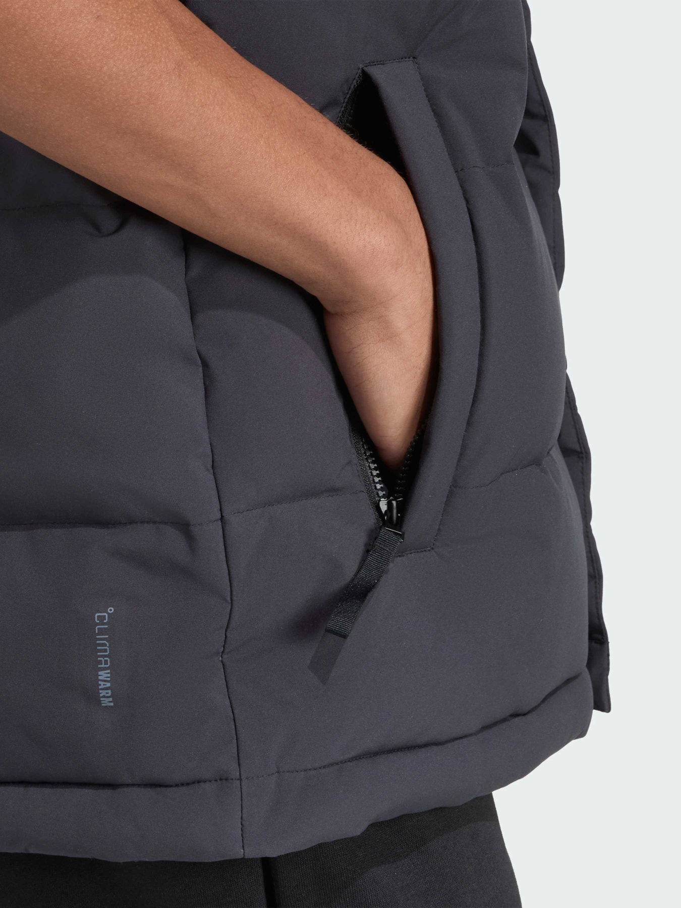 Утепленный жилет Adidas модель JN2118 Утепленный жилет Adidas модель JN2118 Фото