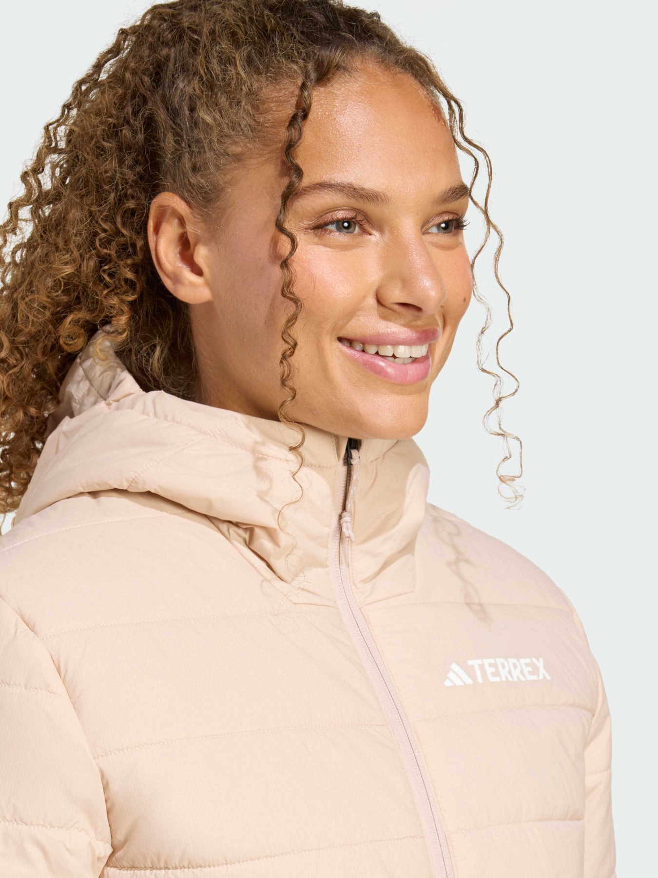 Демісезонна куртка Adidas модель KB2168 Фото