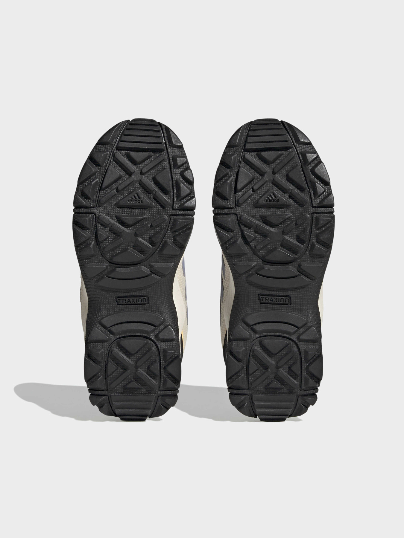 Кроссовки аутдор Adidas модель HQ5824 Кроссовки аутдор Adidas модель HQ5824 Фото