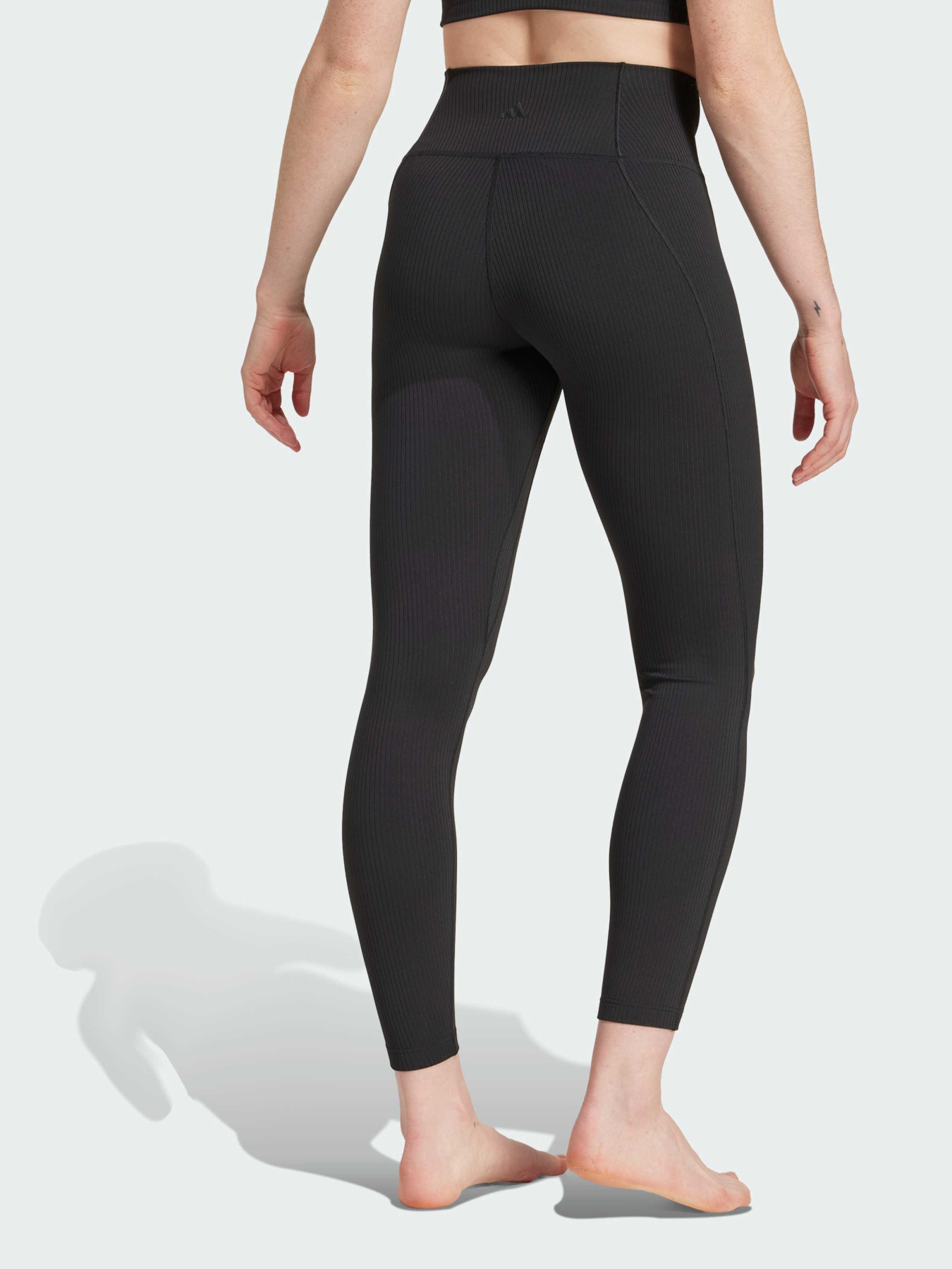 Спортивные леггинсы Adidas модель JM9330 Спортивные леггинсы Adidas модель JM9330 Фото