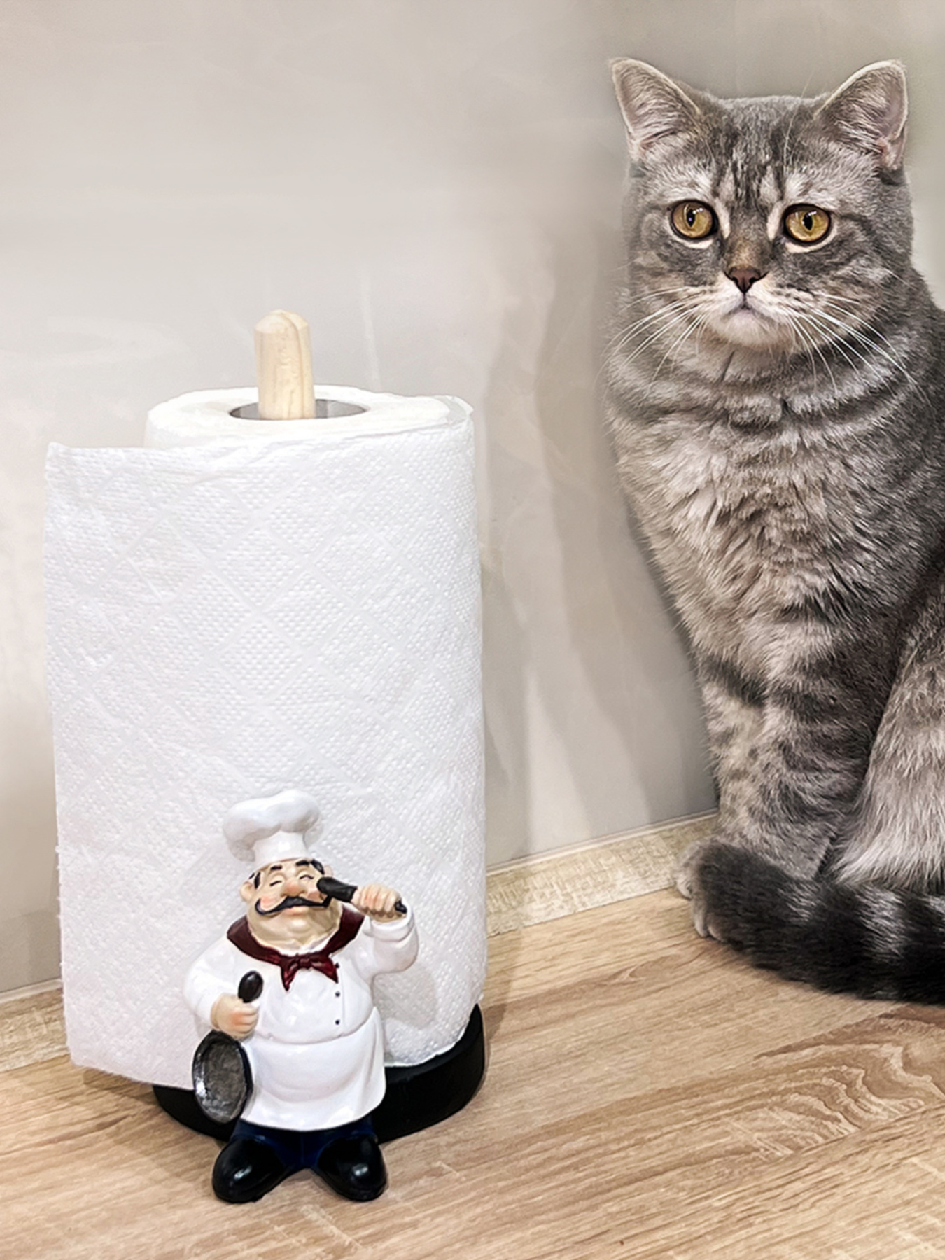 Держатель для бумажных полотенец декоративный "Повар" MBM HOME модель DH-ST-02-2 WHITE Держатель для бумажных полотенец декоративный "Повар" MBM HOME модель DH-ST-02-2 WHITE Фото