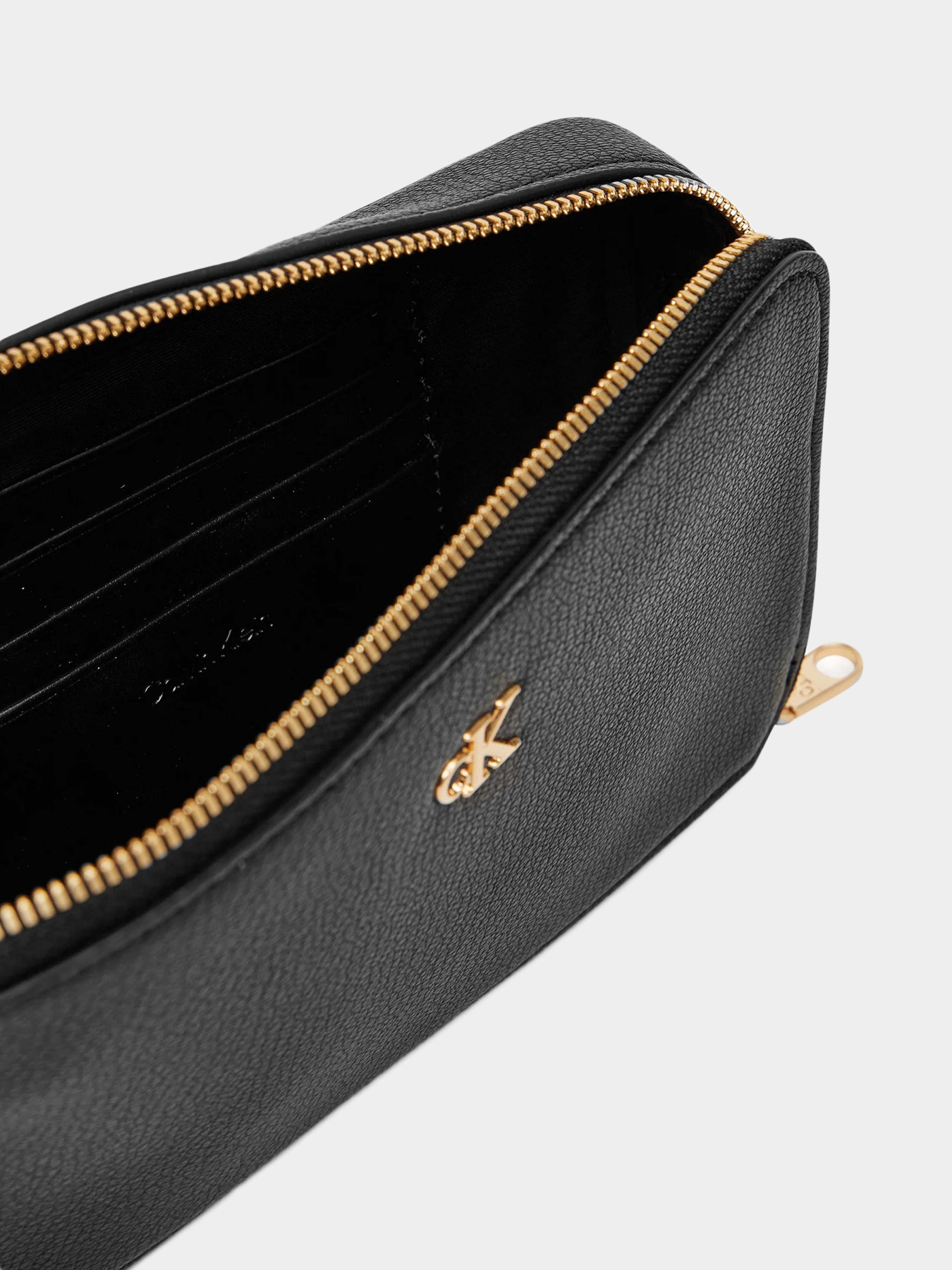 Сумки Calvin Klein модель LV04K1086G-UB1 Фото