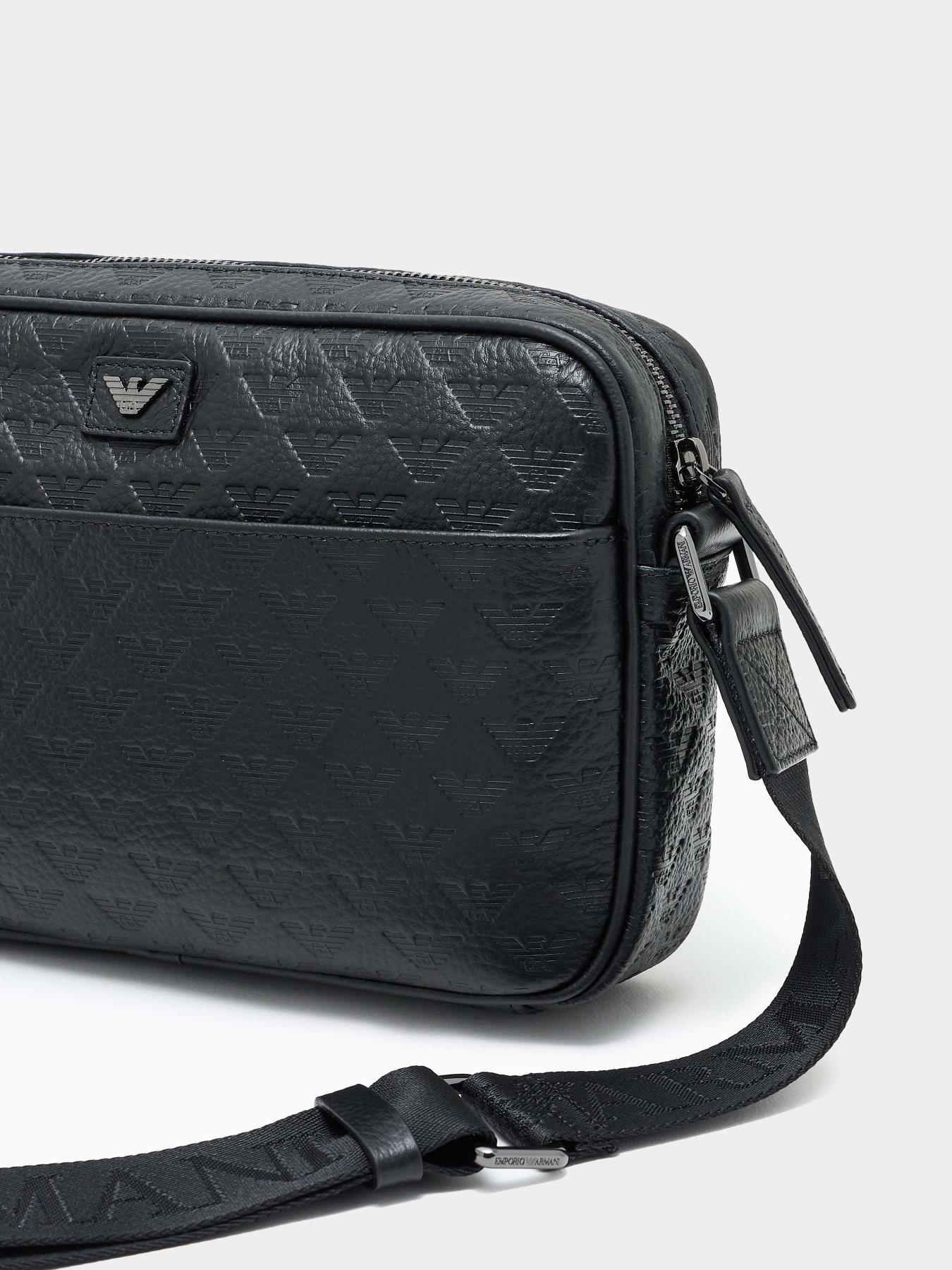 Сумки Emporio Armani модель EM001682-AF14774-UC001 Фото