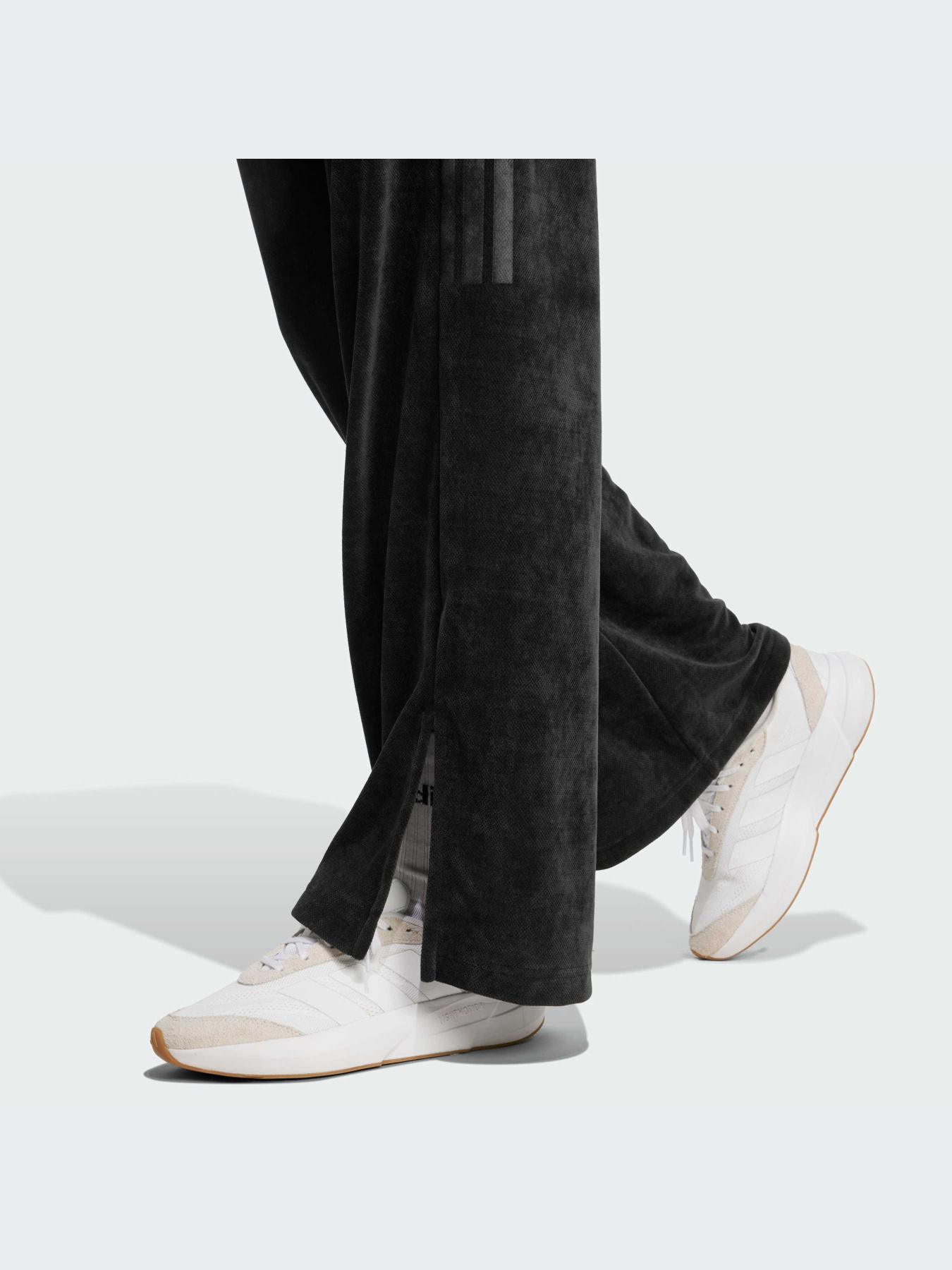 Брюки Adidas Tiro модель JM1805-KZ Фото