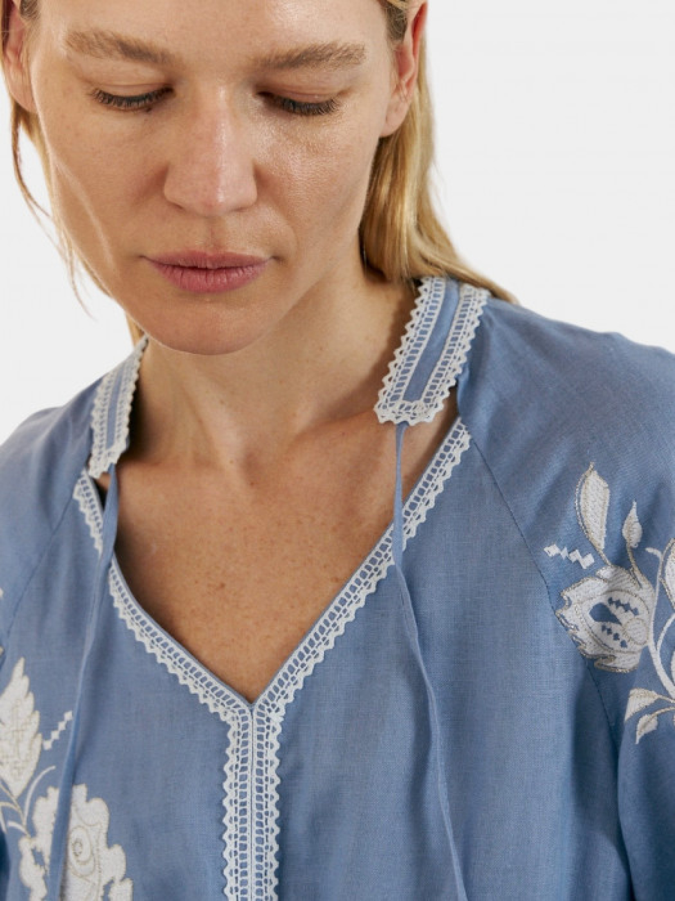 Вышитое платье GAPTUVALNYA модель 5141 Фото