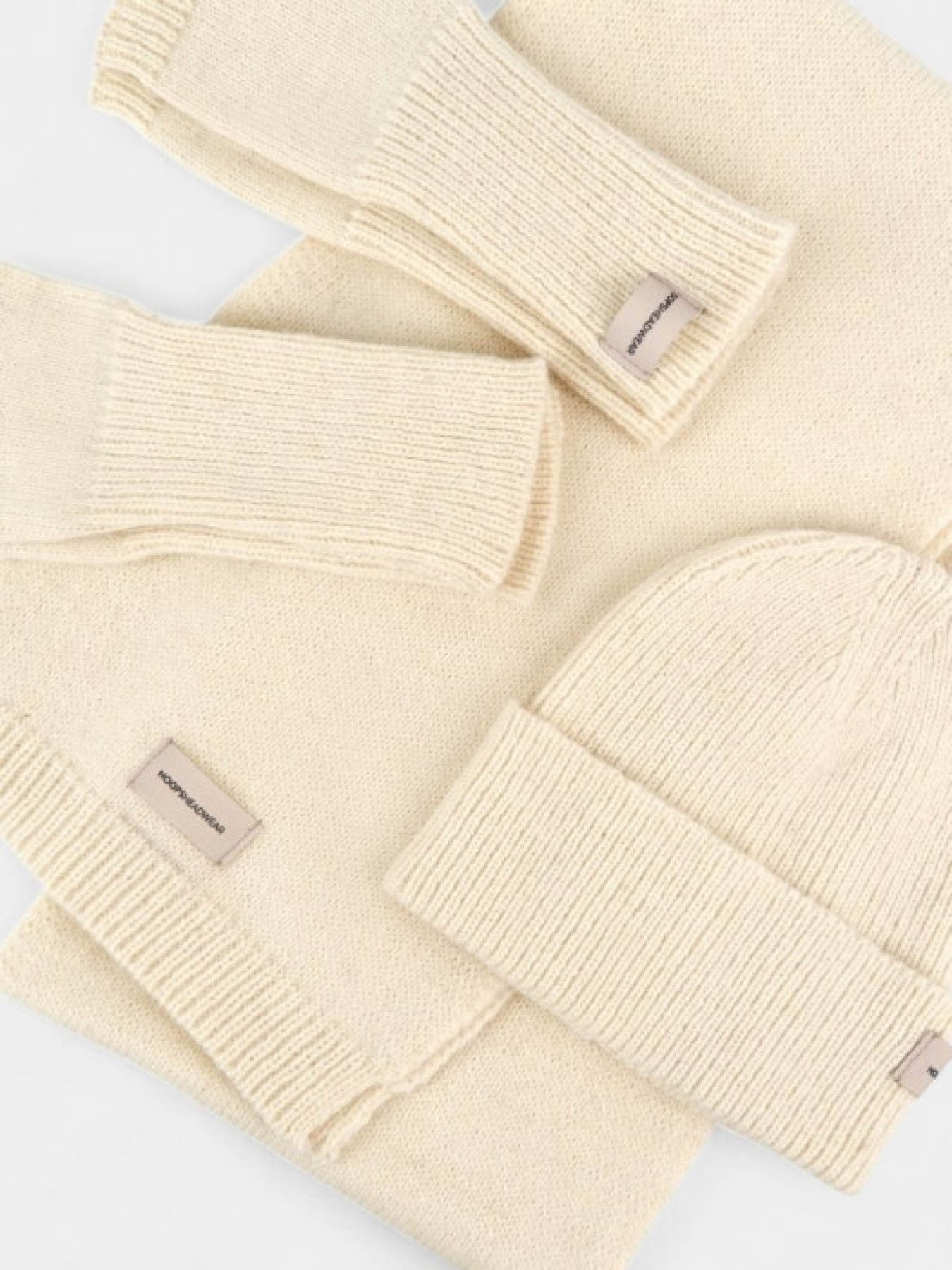 Шарфи та хустки HOOPS модель 7599 Шарфи та хустки HOOPS модель 7599 Фото