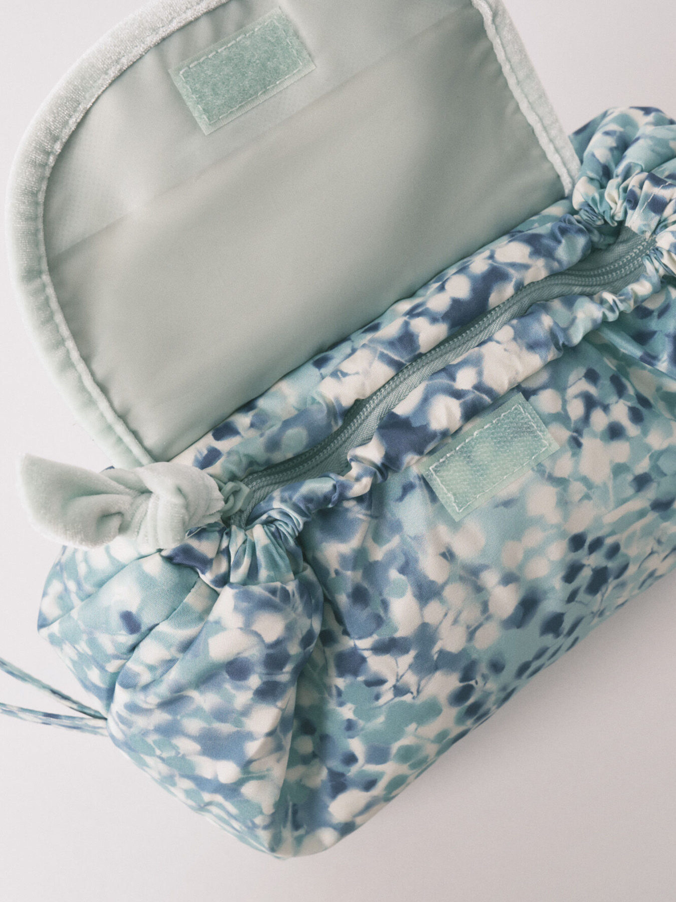 Средняя косметичка с принтом Women'secret модель 4842017-98 Фото