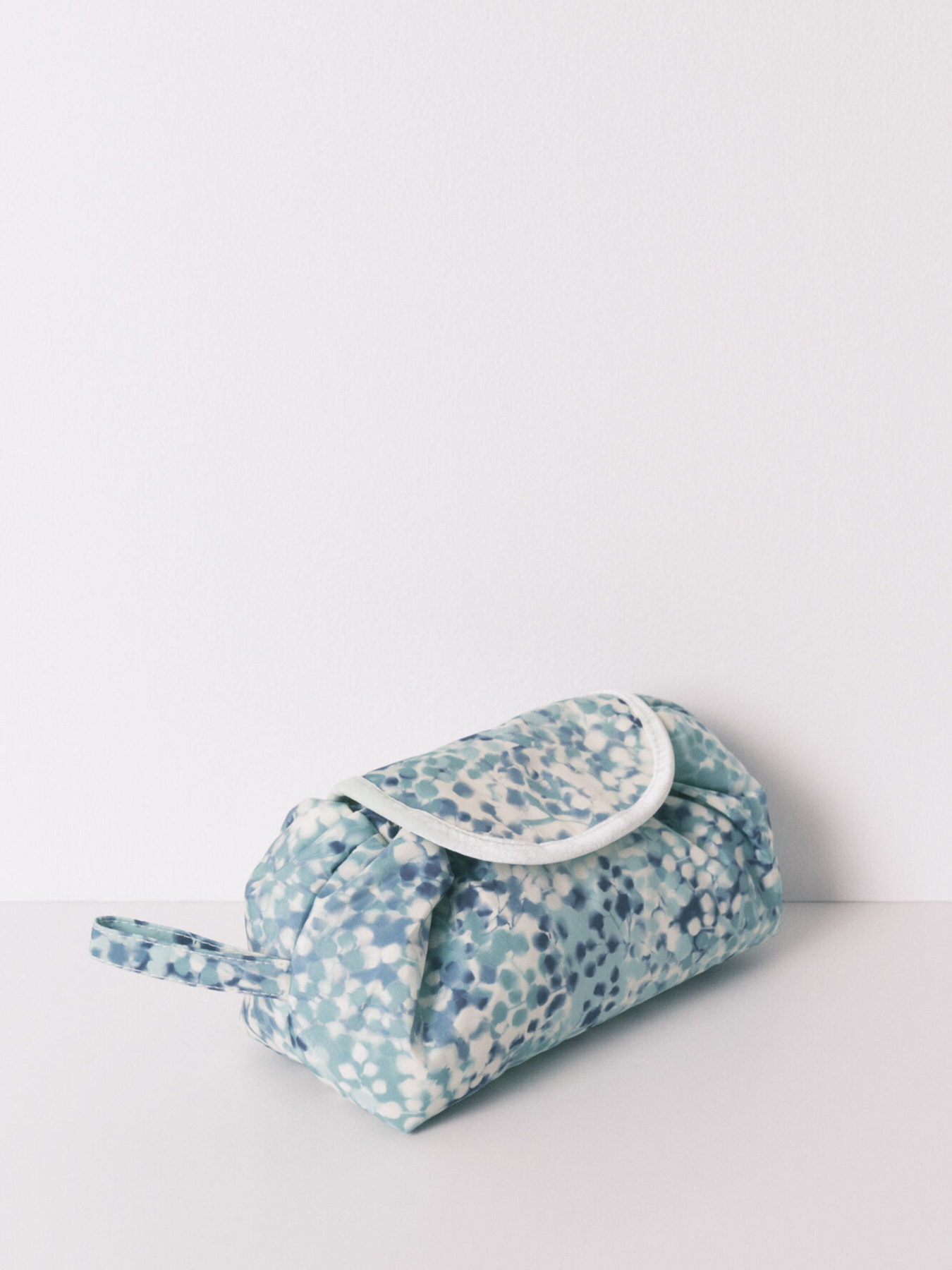 Средняя косметичка с принтом Women'secret модель 4842017-98 Фото