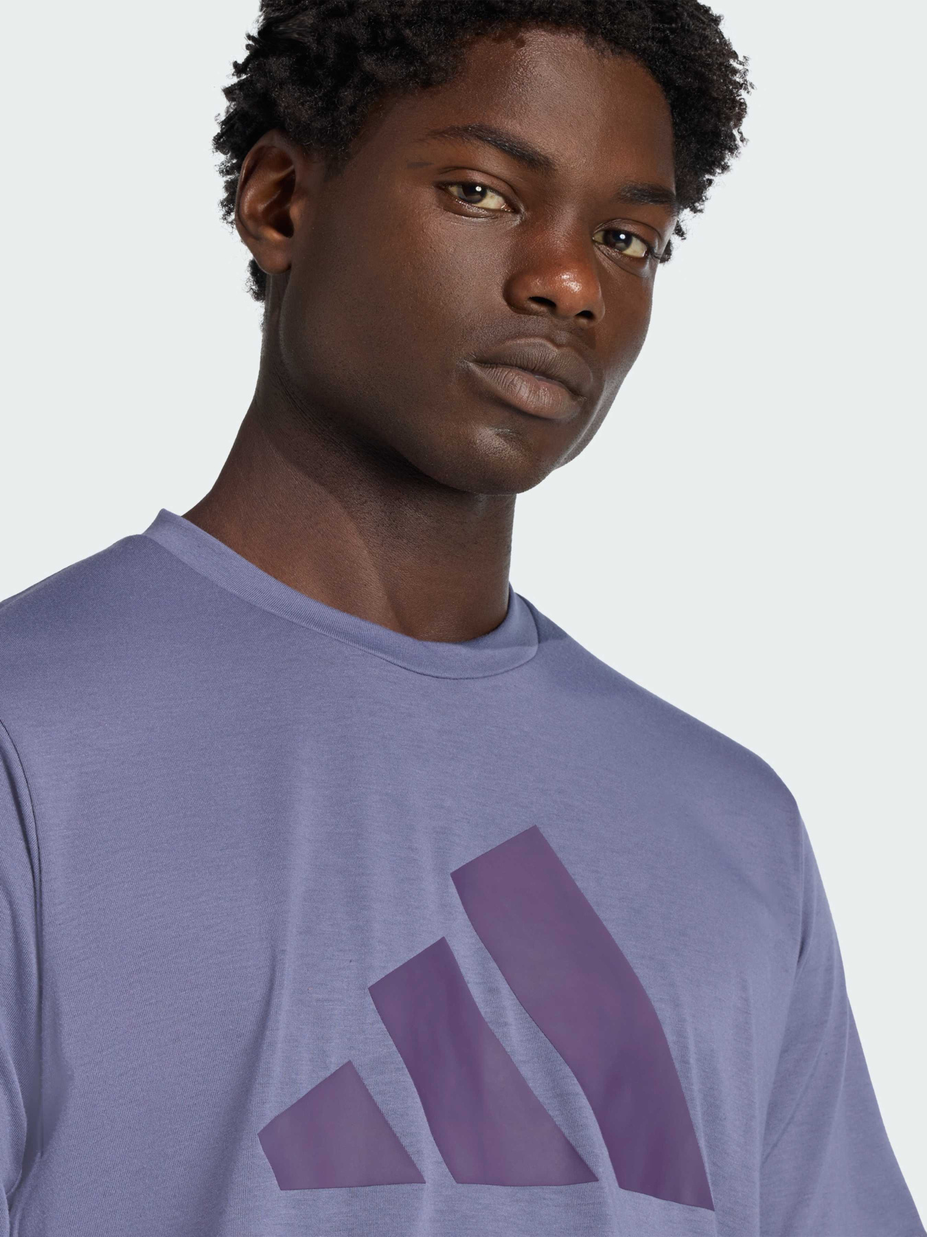 Спортивна футболка Adidas модель JW7402 Фото