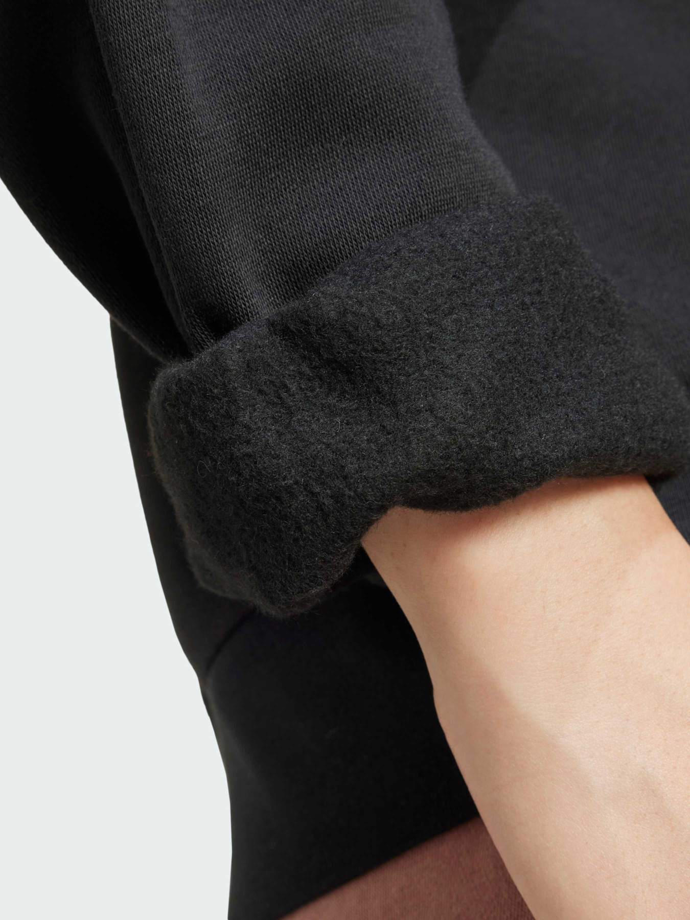 Свитшот Adidas модель JC5932 Фото