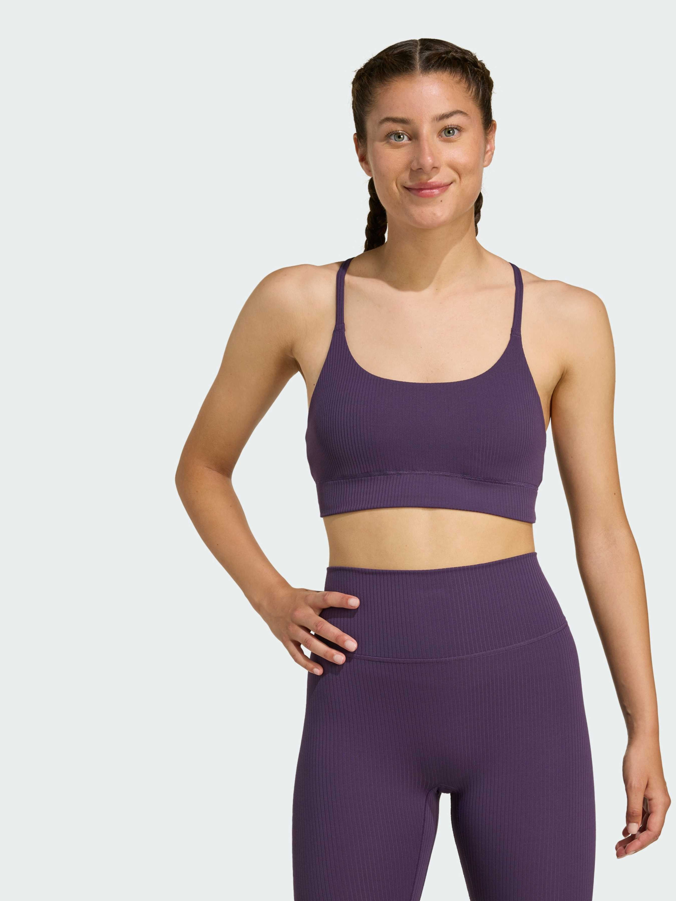 Топ спортивный Adidas модель JL5544 Фото