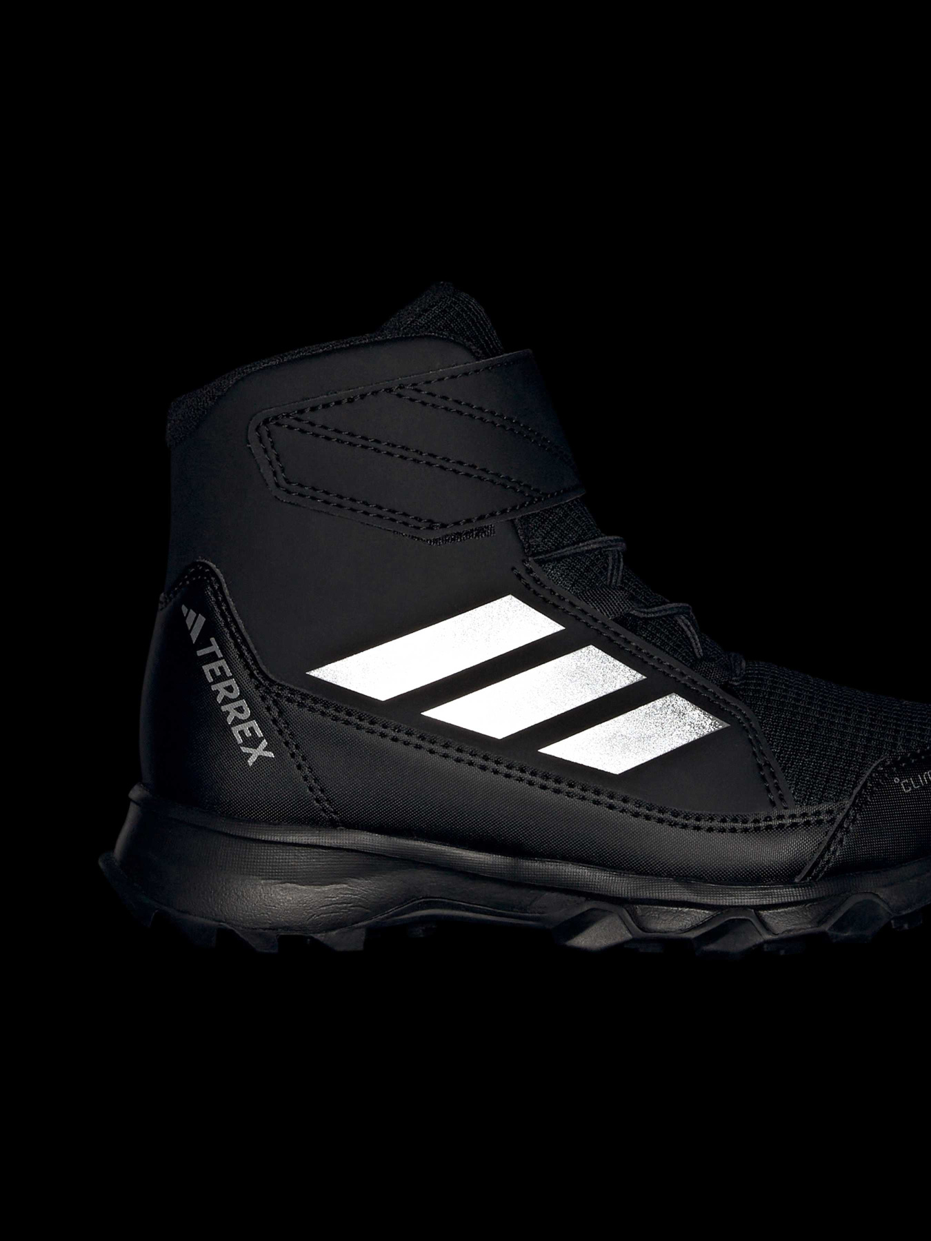 Ботинки аутдор Adidas модель JR4188 Фото