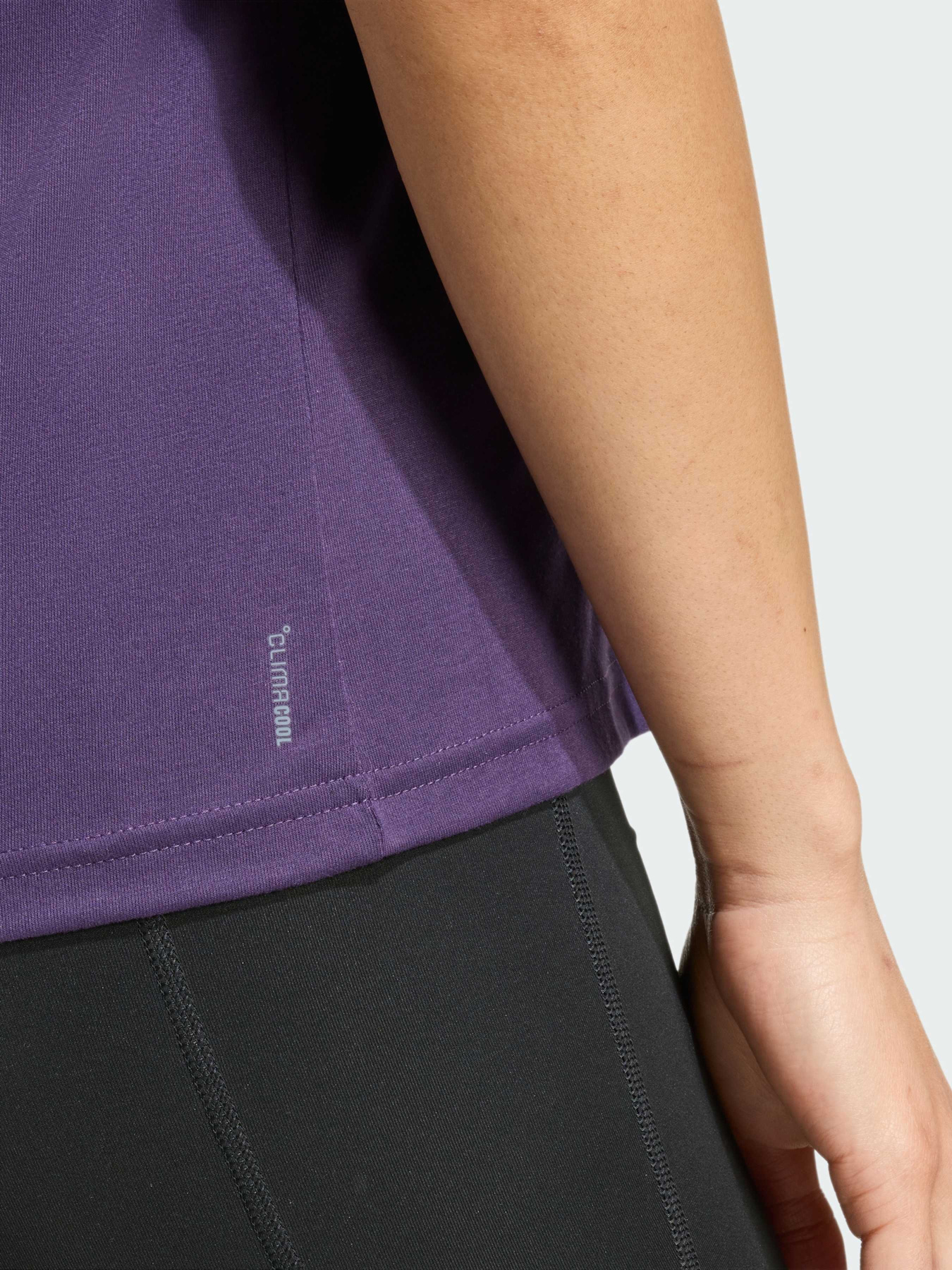 Спортивна футболка Adidas модель JY4573 Фото