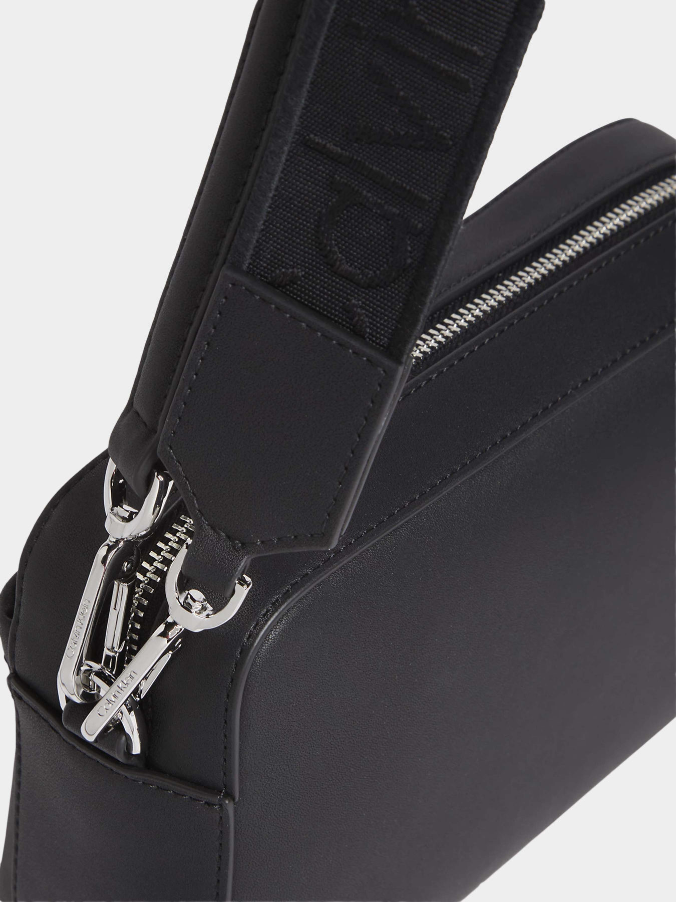 Сумки Calvin Klein модель LV04F3094G-UB1 Фото