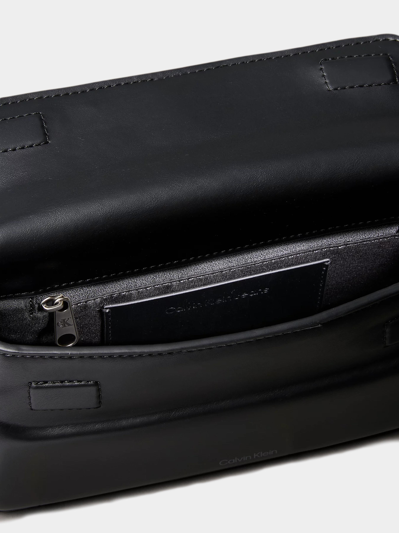 Сумки Calvin Klein модель LV04K3111G-UB1 Фото
