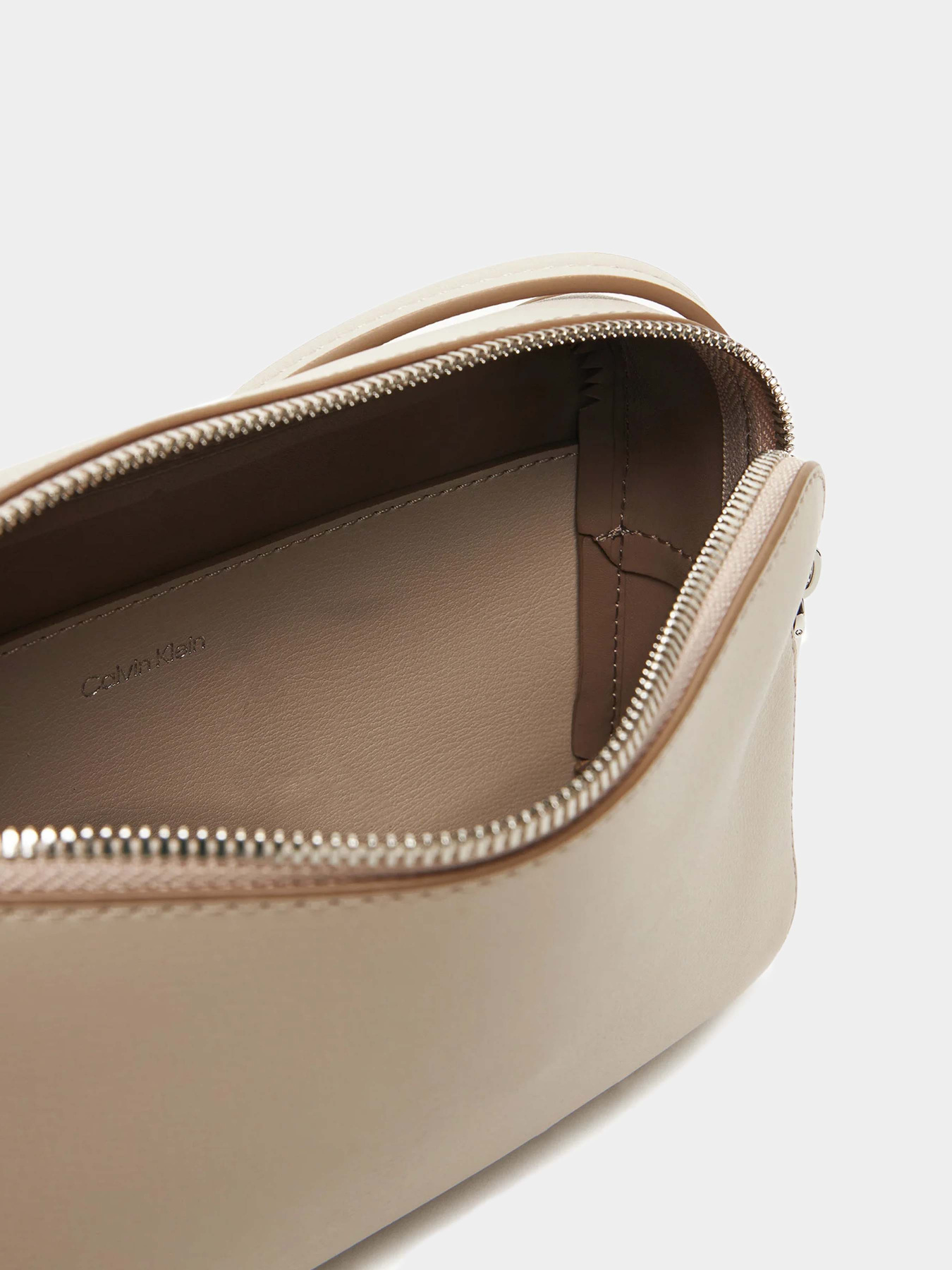 Сумки Calvin Klein модель LV04F3276G-338 Фото