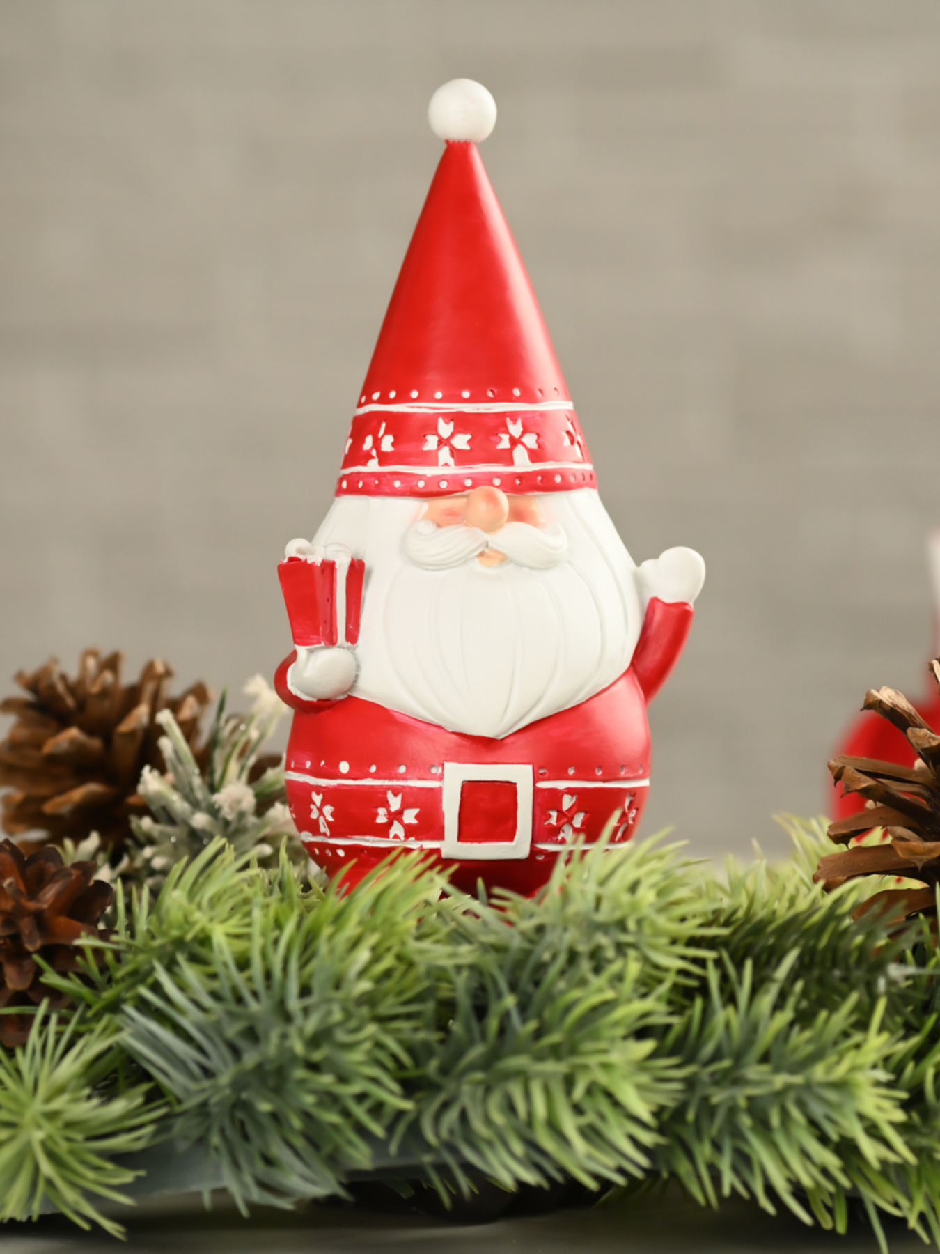 Статуетка новорічна "Санта" MBM HOME модель DH-ST-14 RED Фото