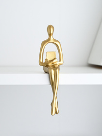 Статуэтка "Человек с книгой" золотая MBM MY HOME модель DH-ST-26 GOLD Фото