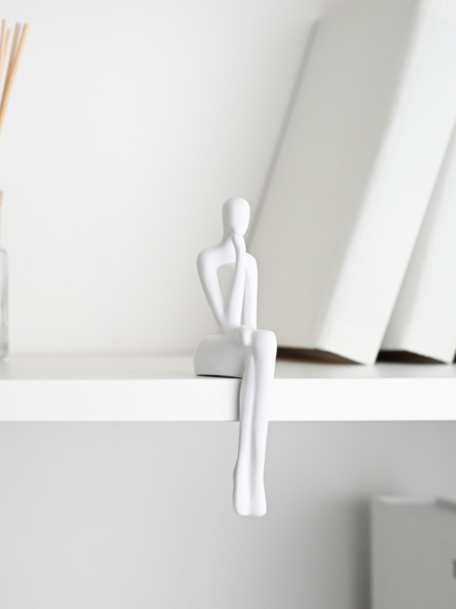 Статуэтка "Человек с мечтой" белая MBM MY HOME модель DH-ST-28 WHITE Фото