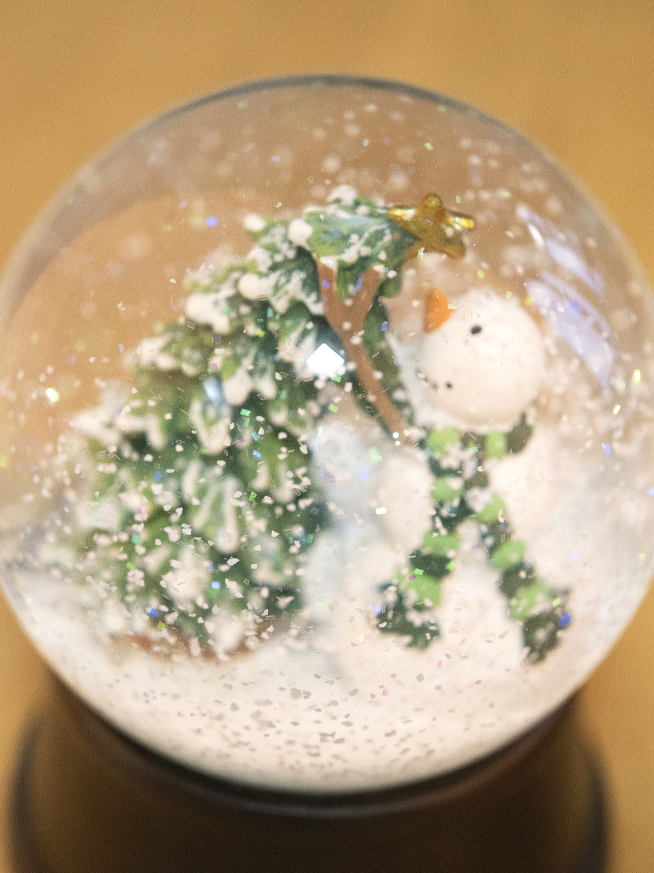 Снежный шар "Ёлка и снеговик" MBM HOME модель DH-ST-33 COLOR Фото