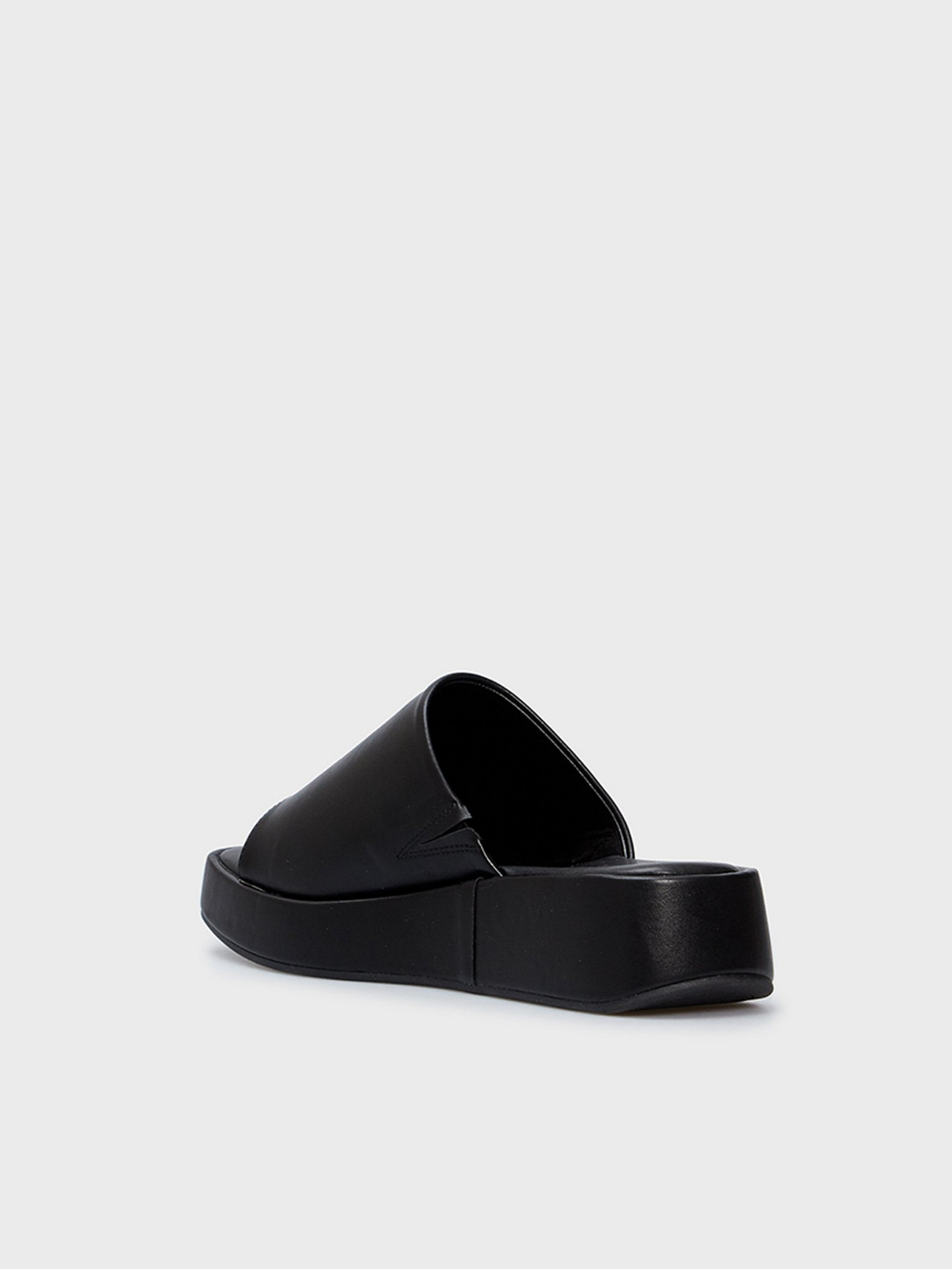 Шлёпанцы MEXX модель MIBN1601841W-01 Фото