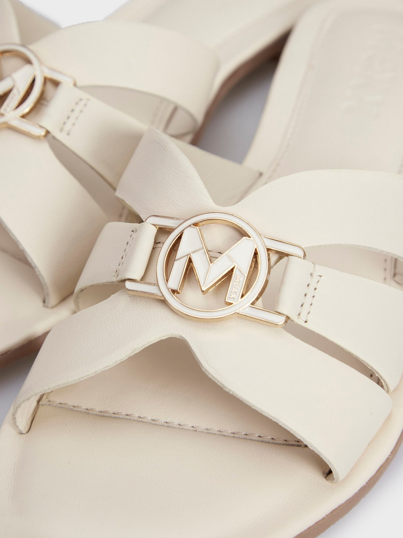 Шлёпанцы MEXX модель MICY1608441W-01 Фото