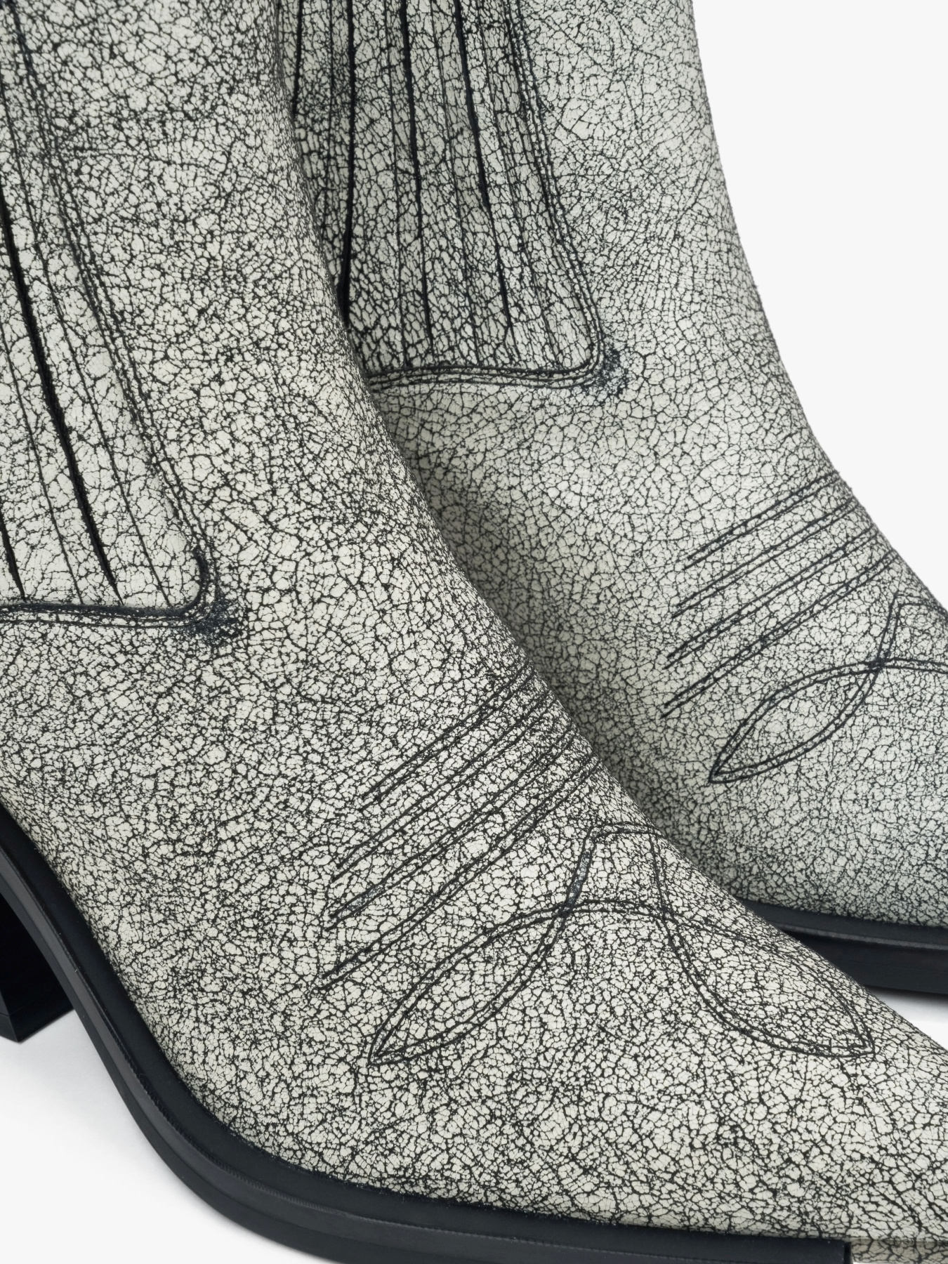 Черевики та чоботи Estro ER00117061 модель 978492-302 Фото