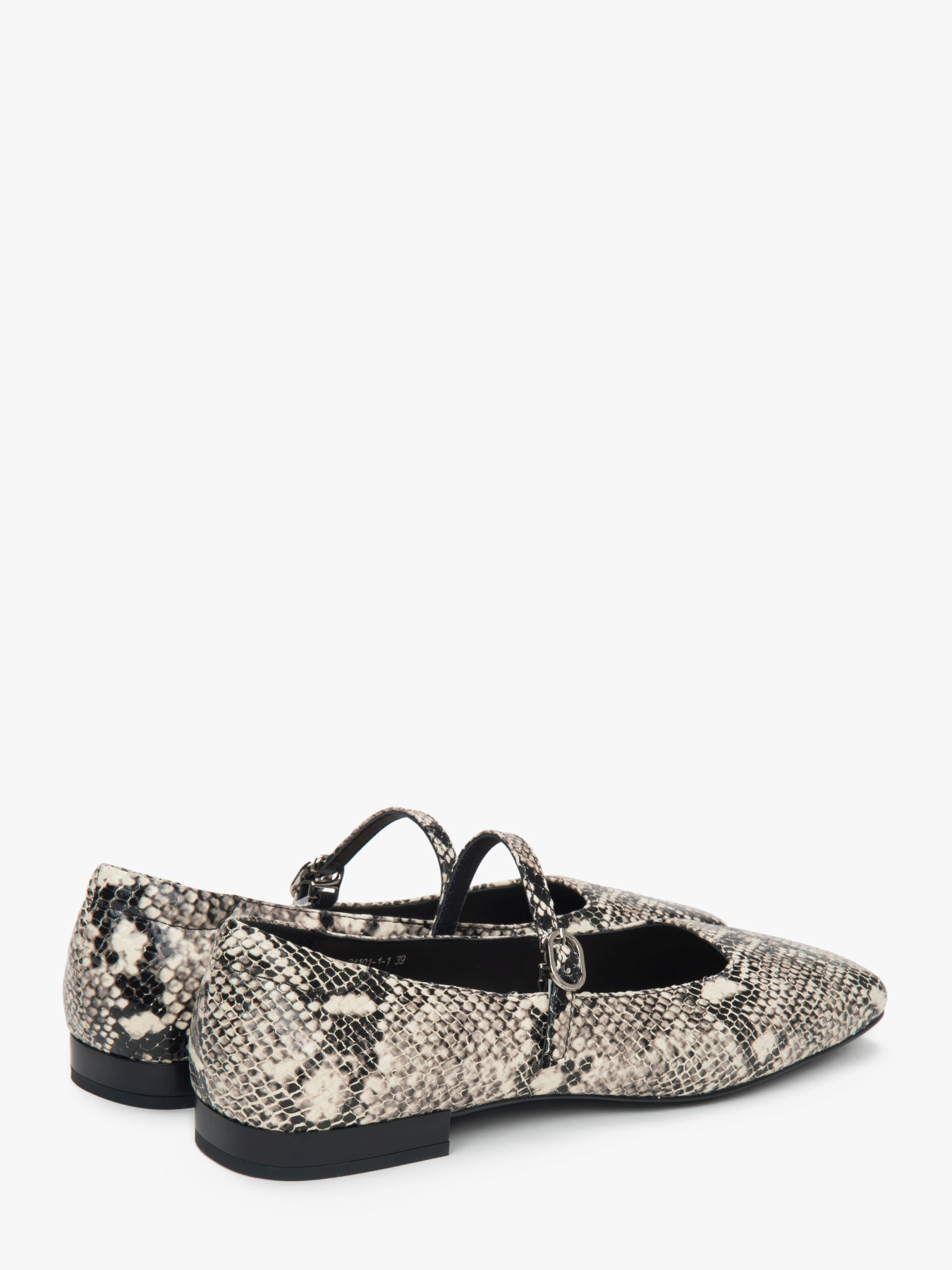 Туфли и лоферы Estro модель 24101-1-1-1001 Фото