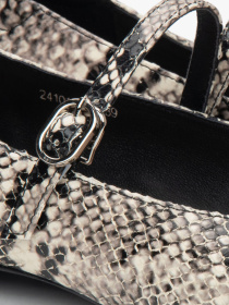 Туфли и лоферы Estro модель 24101-1-1-1001 Фото