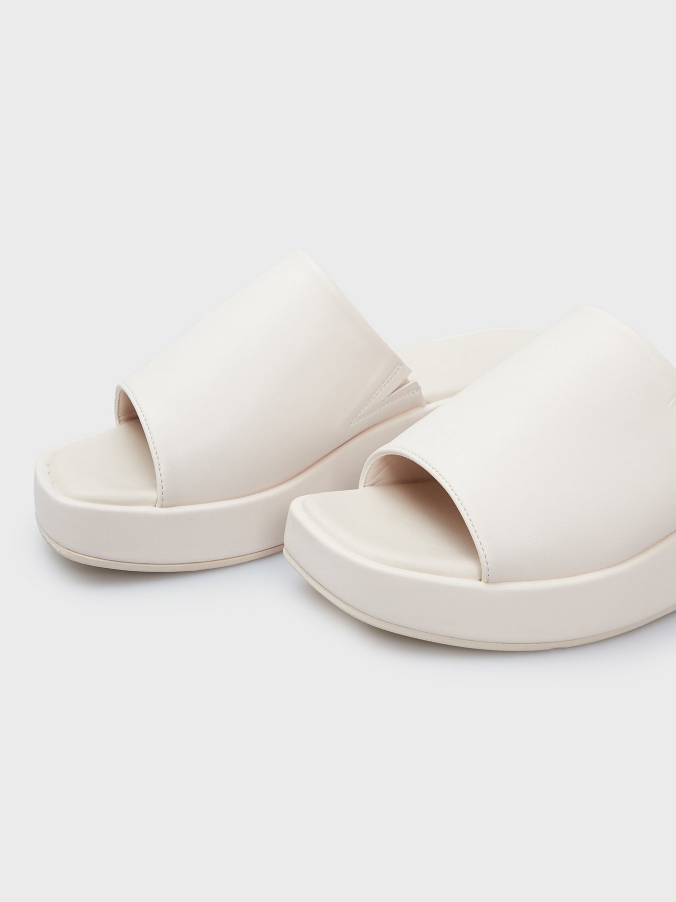 Шлёпанцы MEXX модель MIBN1601841W-03 Фото