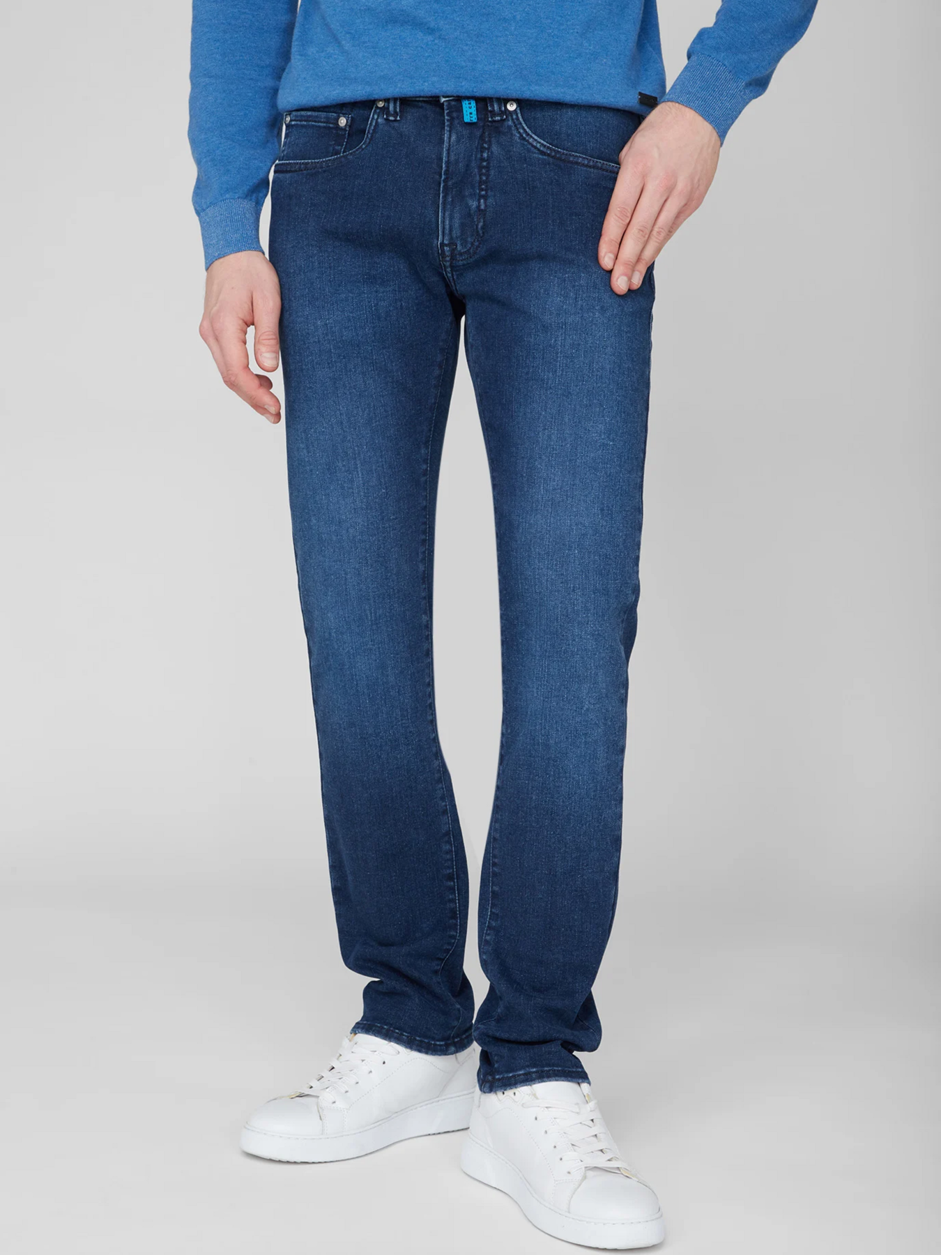 Завужені джинси Pierre Cardin модель C7 30030.8048.6812 Завужені джинси Pierre Cardin модель C7 30030.8048.6812 Фото