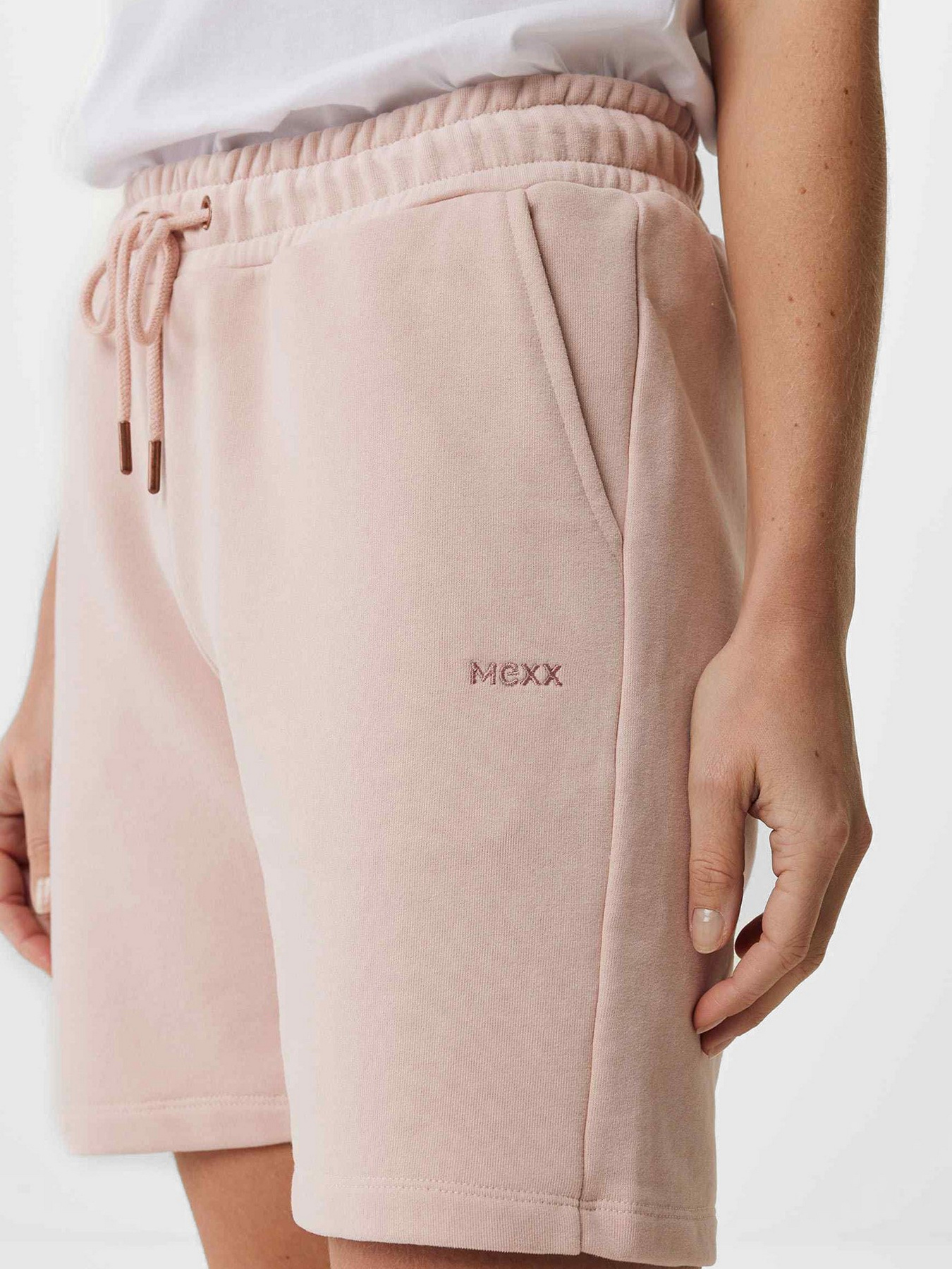 Повседневные шорты MEXX модель TU1602033W Фото