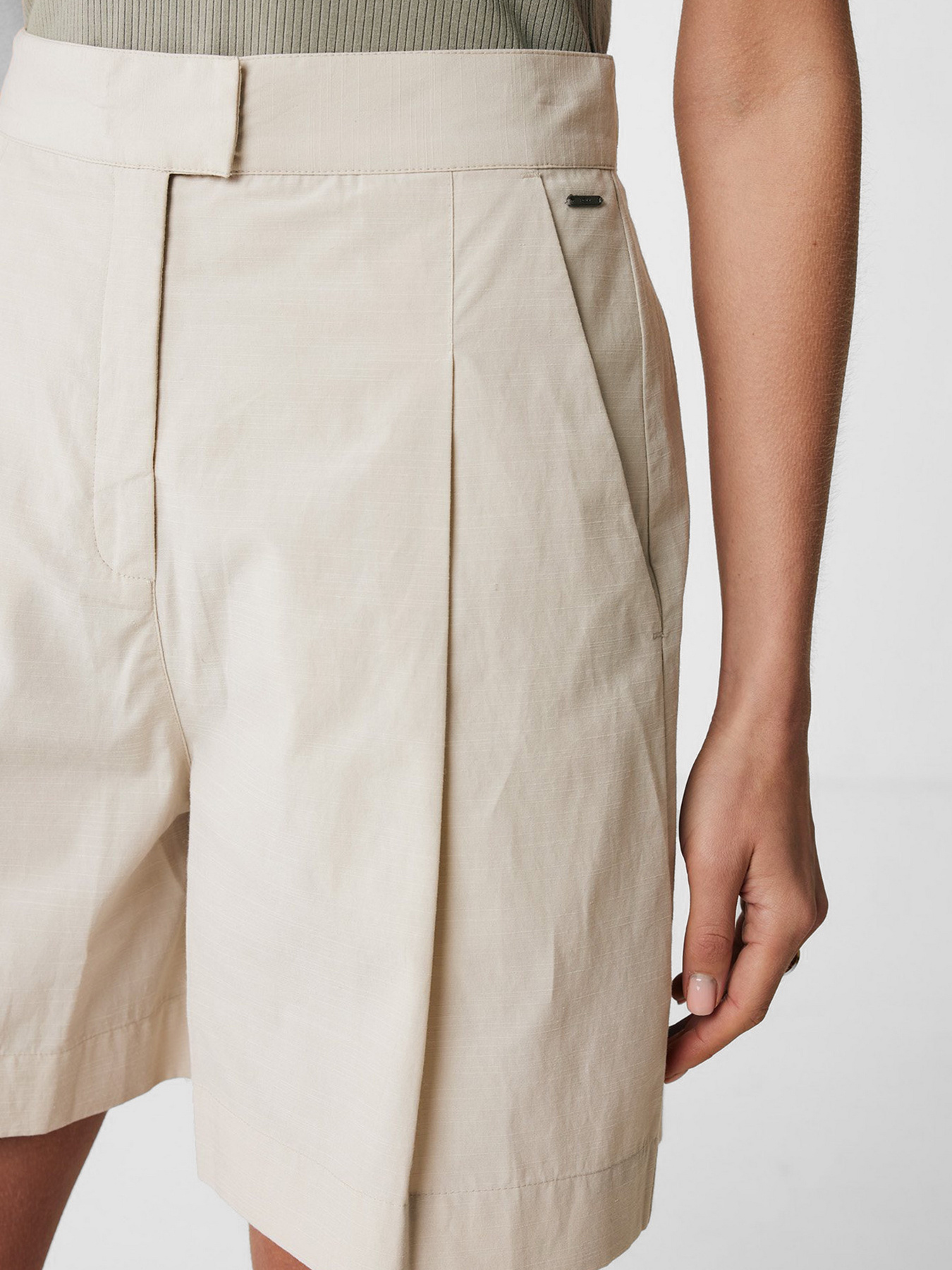 Повсякденні шорти MEXX модель MF007305441W Фото