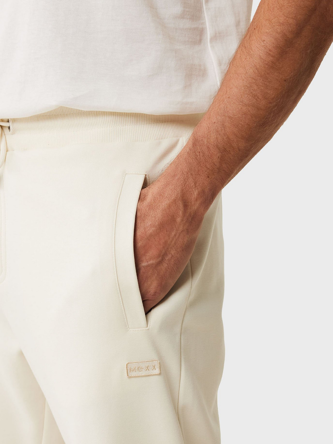 Брюки MEXX модель MF007000551M Брюки MEXX модель MF007000551M Фото