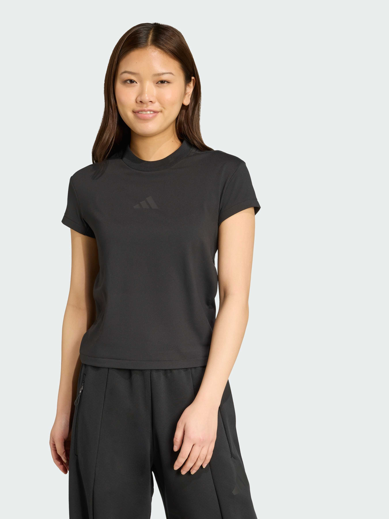 Футболка Adidas ZNE модель JW7782 Футболка Adidas ZNE модель JW7782 Фото