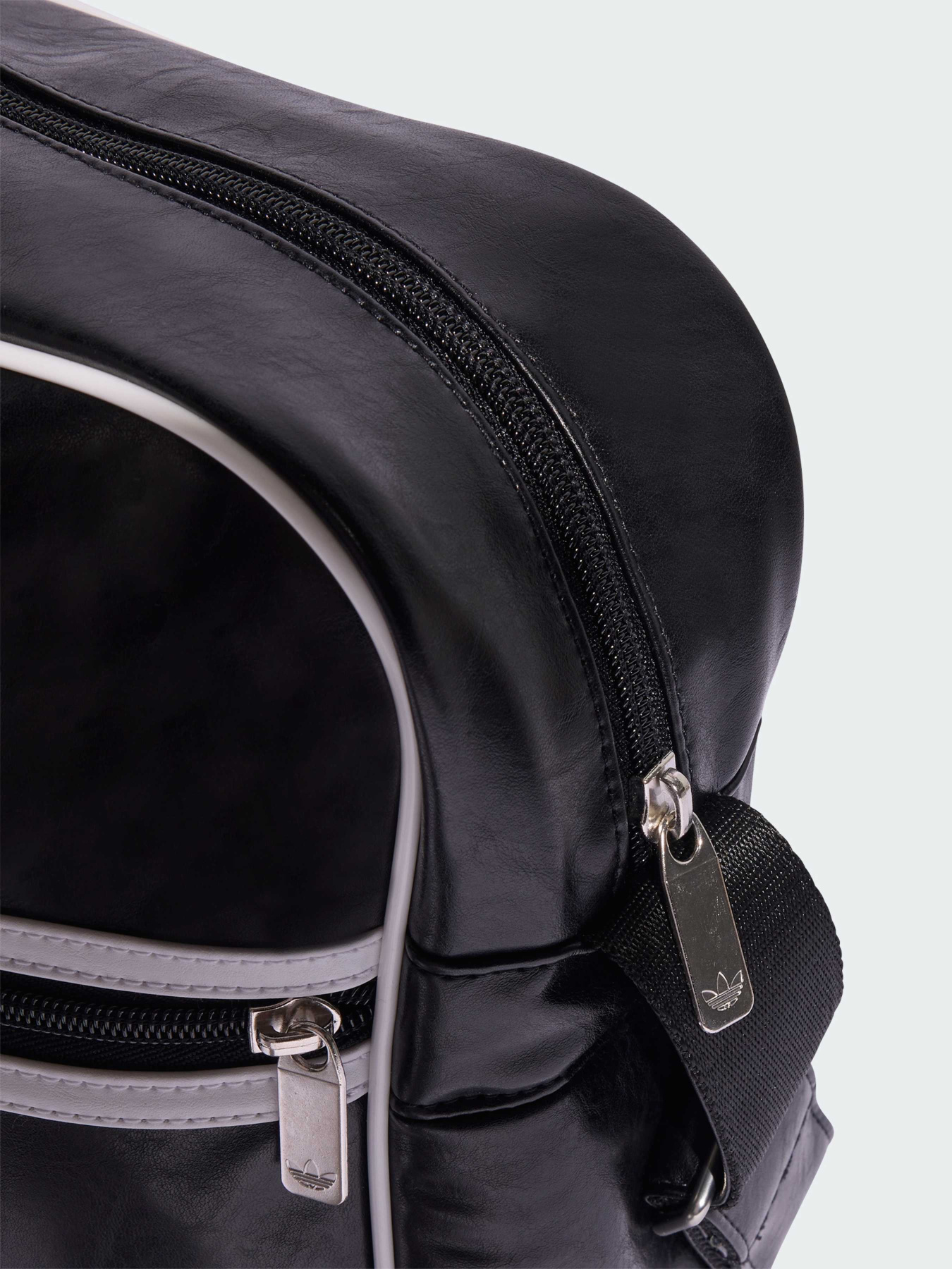 Мессенджер Adidas модель JW3346 Фото