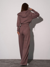 Повседневный костюм ISSA Plus модель SA_552_коричневый Фото