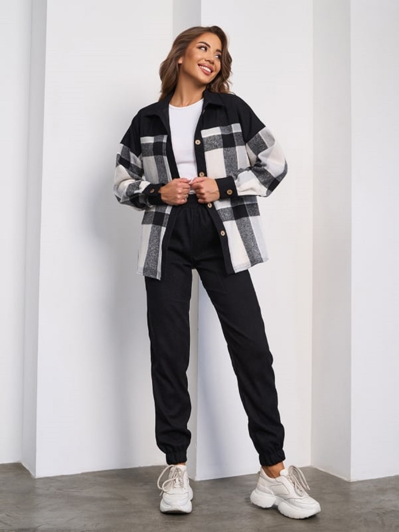 Костюм ISSA Plus модель SA_657_черный Фото